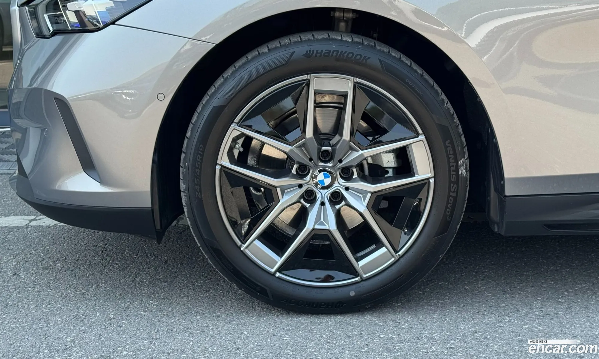BMW 5 Series 2025 — 3