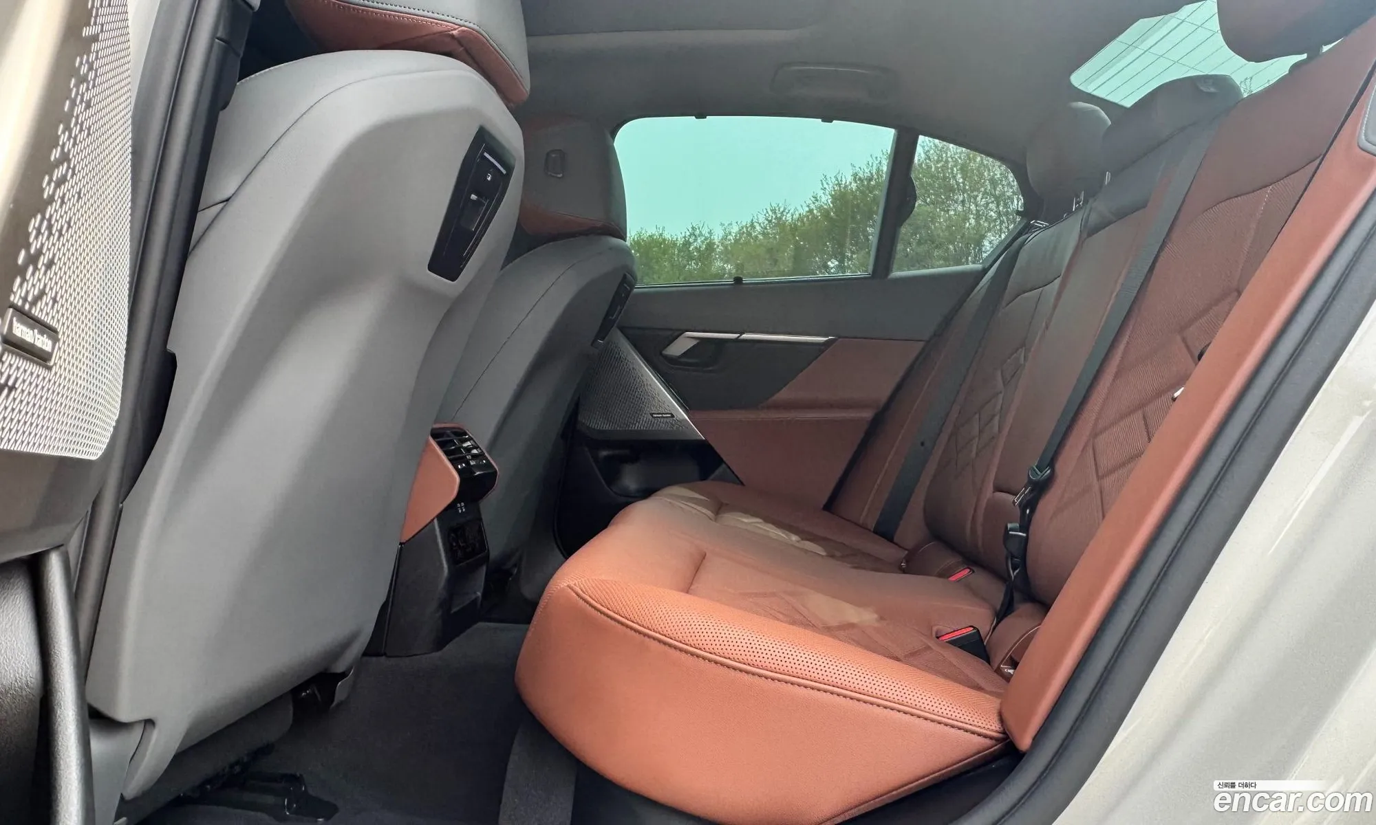 BMW 5 Series 2025 — 19