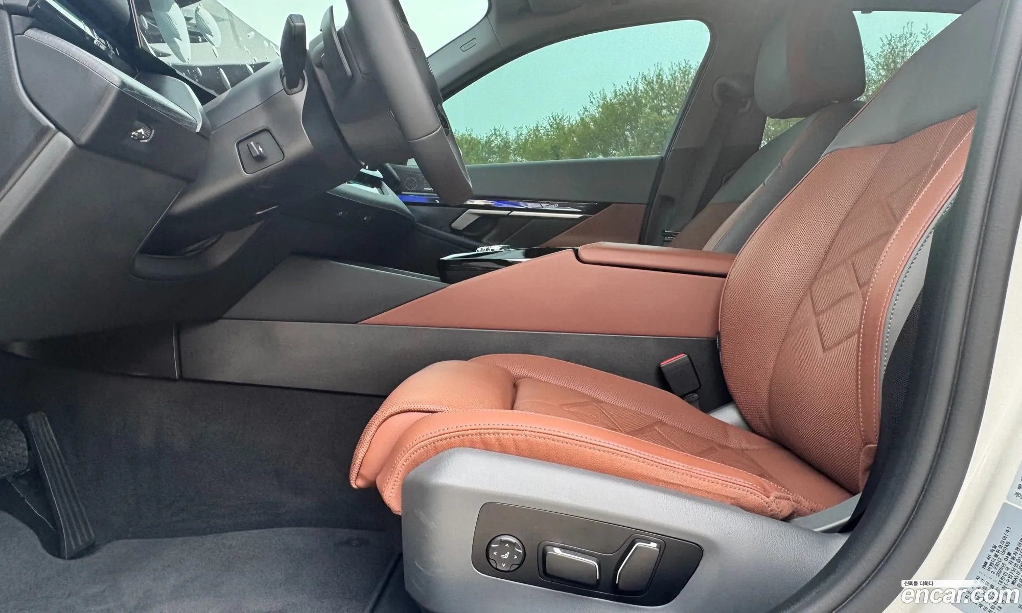BMW 5 Series 2025 — 20