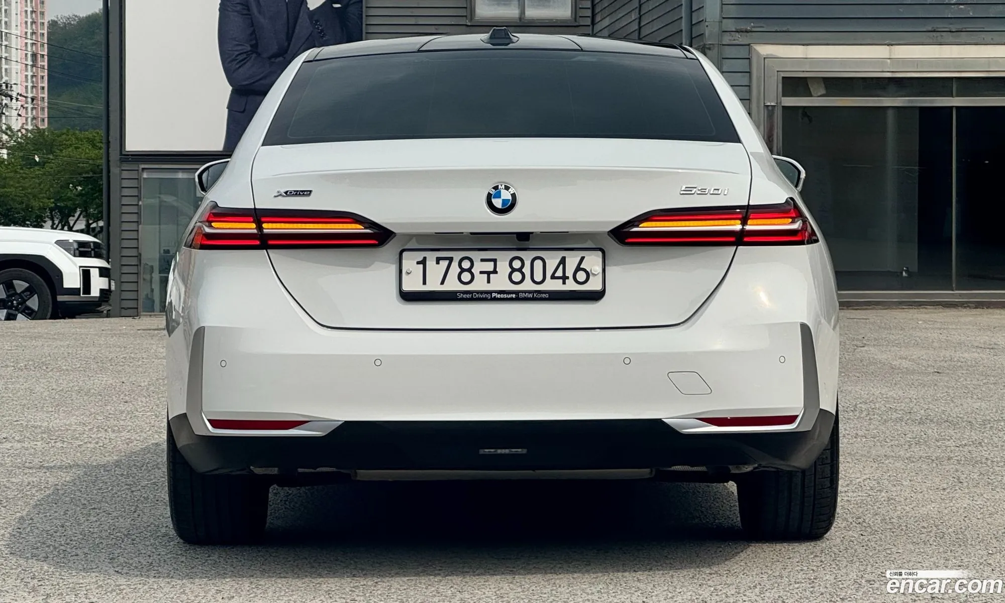 BMW 5 Series 2025 — 16