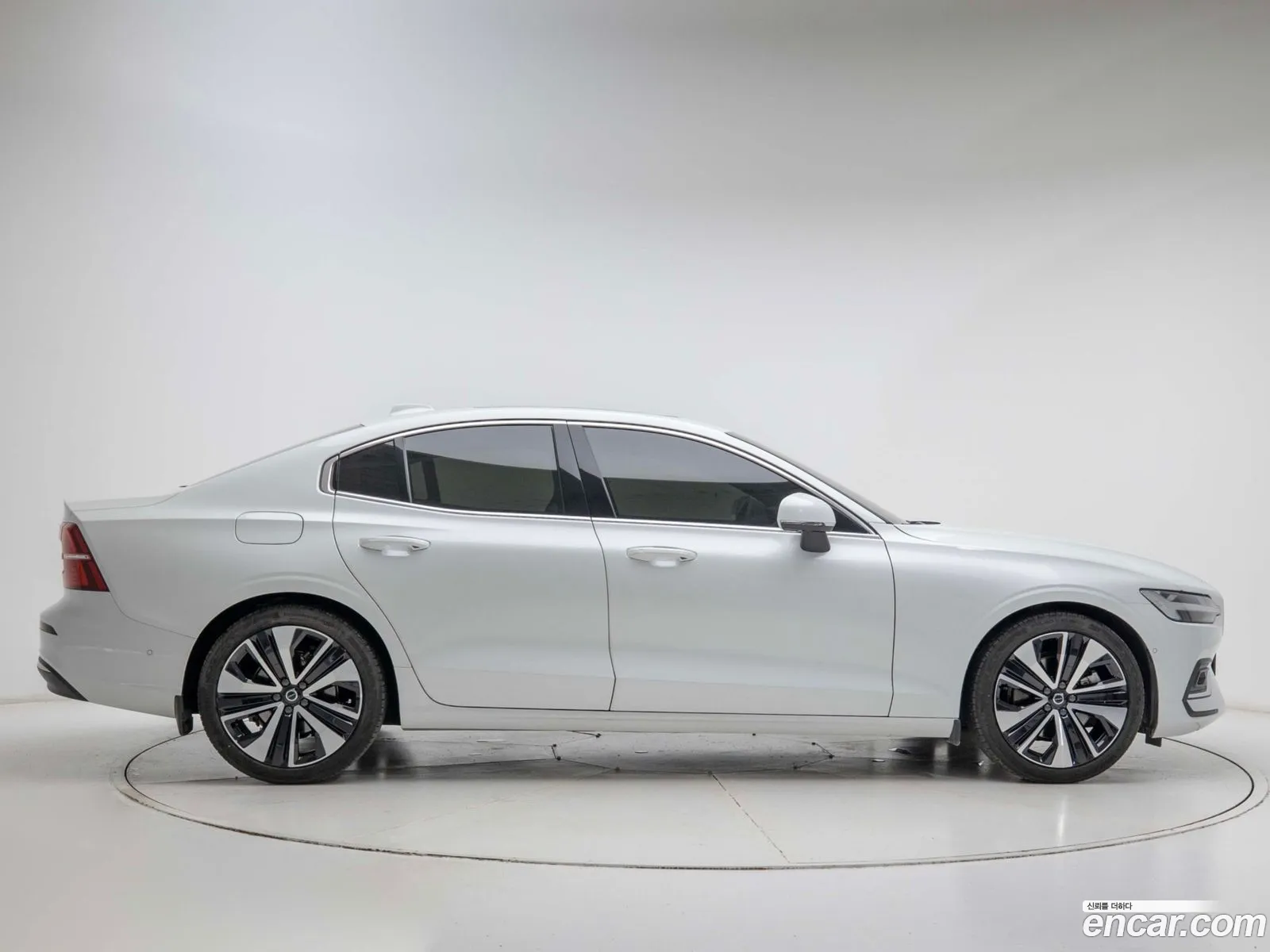 Volvo S60 2023 — 7