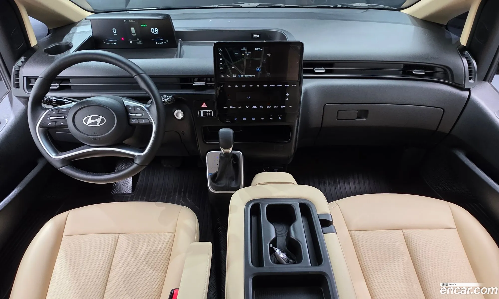 Hyundai Staria 2024 — 14