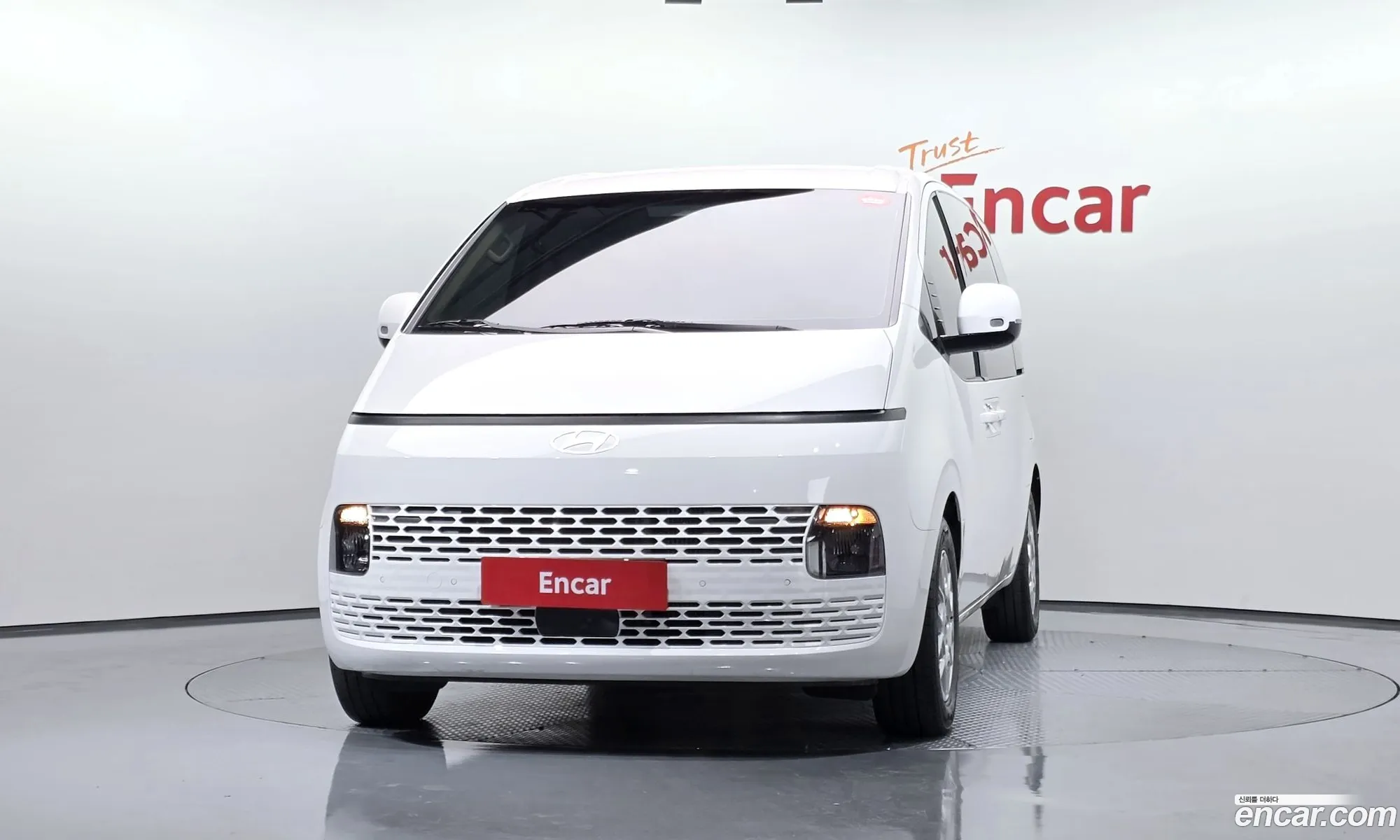 Hyundai Staria 2024 — 18