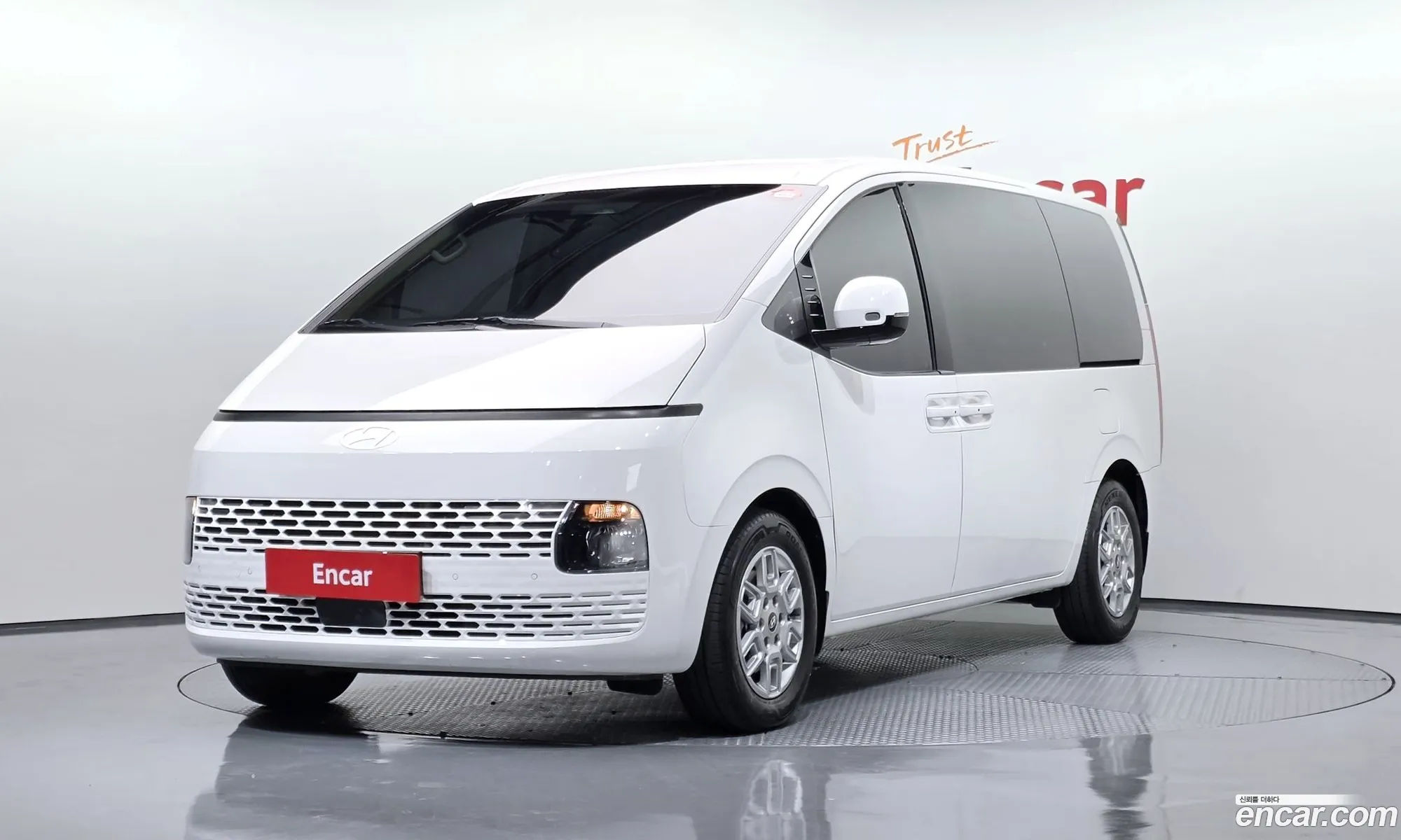 Hyundai Staria 2024 — 15