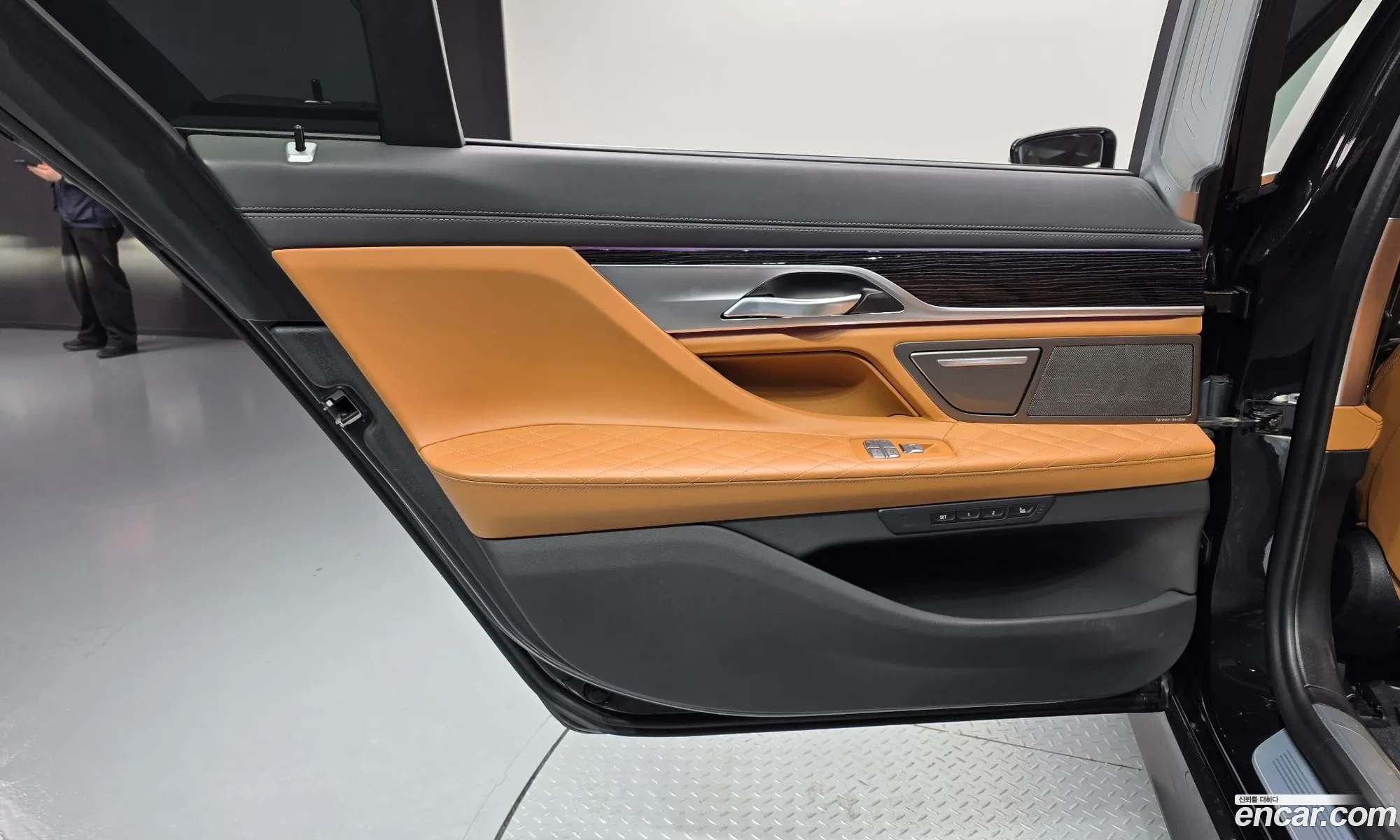 BMW 7 Series 2021 — 9