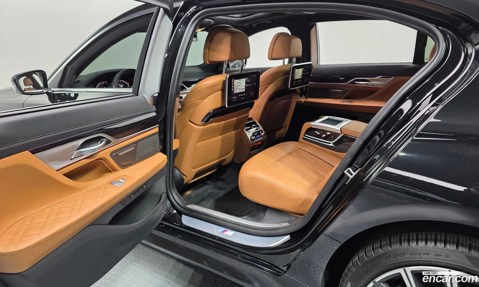 BMW 7 Series 2021 — 19