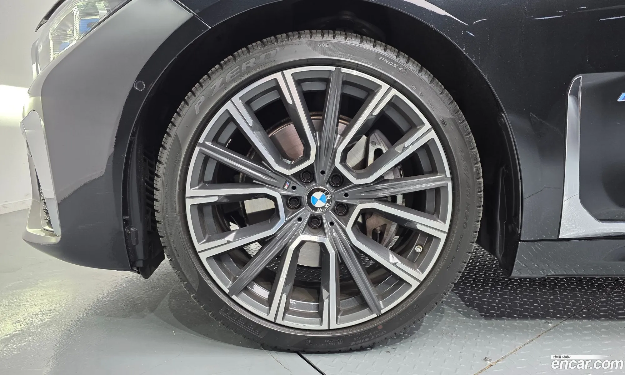 BMW 7 Series 2021 — 15