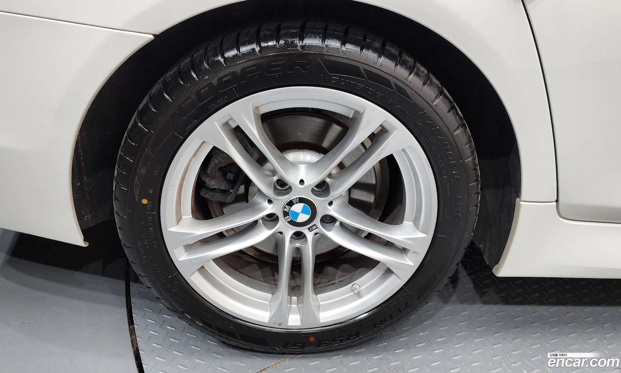 BMW 5 Series 2016 WBA5D3108GGV83541 — 11
