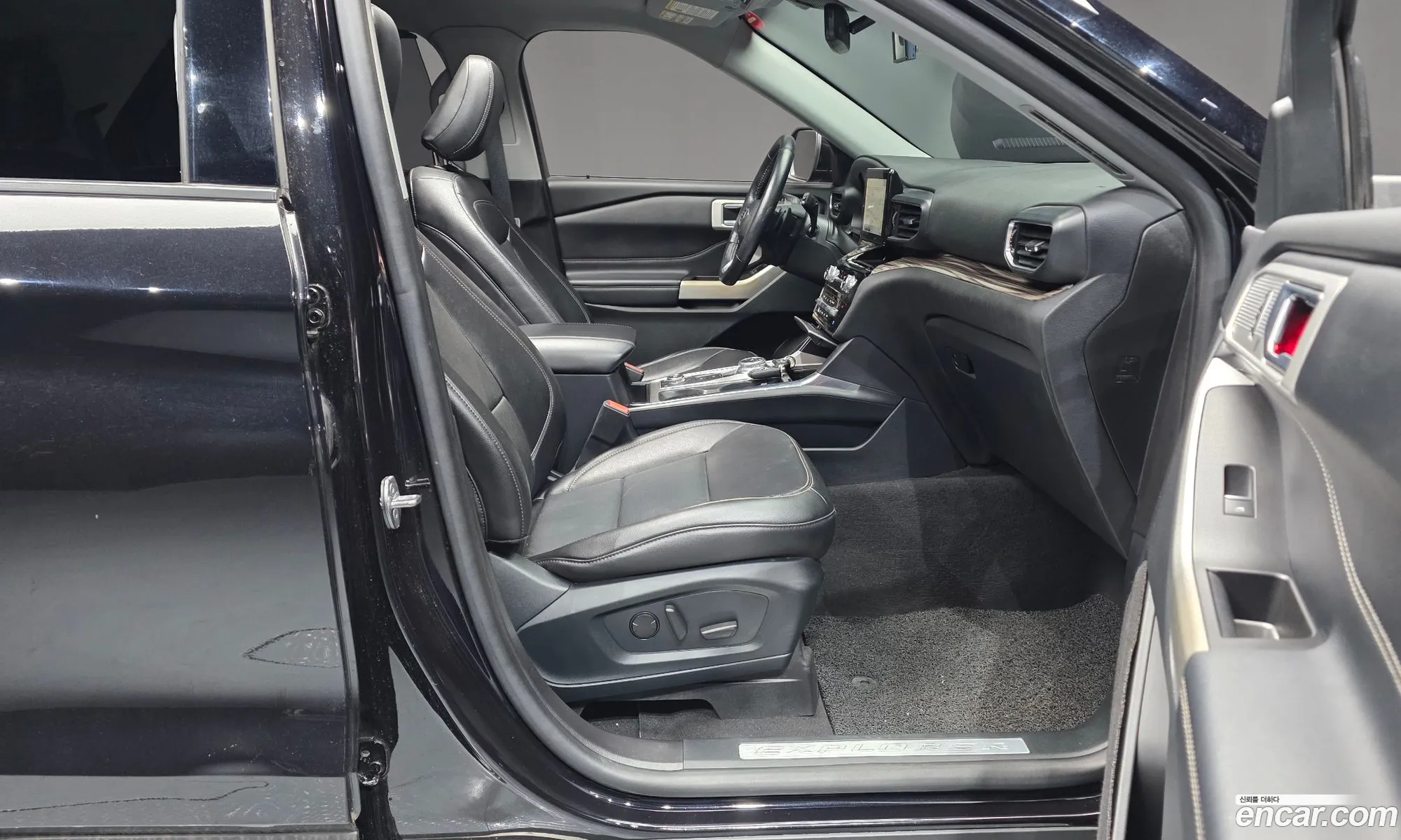 Ford Explorer 6th Gen 2021 1FM5K8FY7MNA04319 — 9