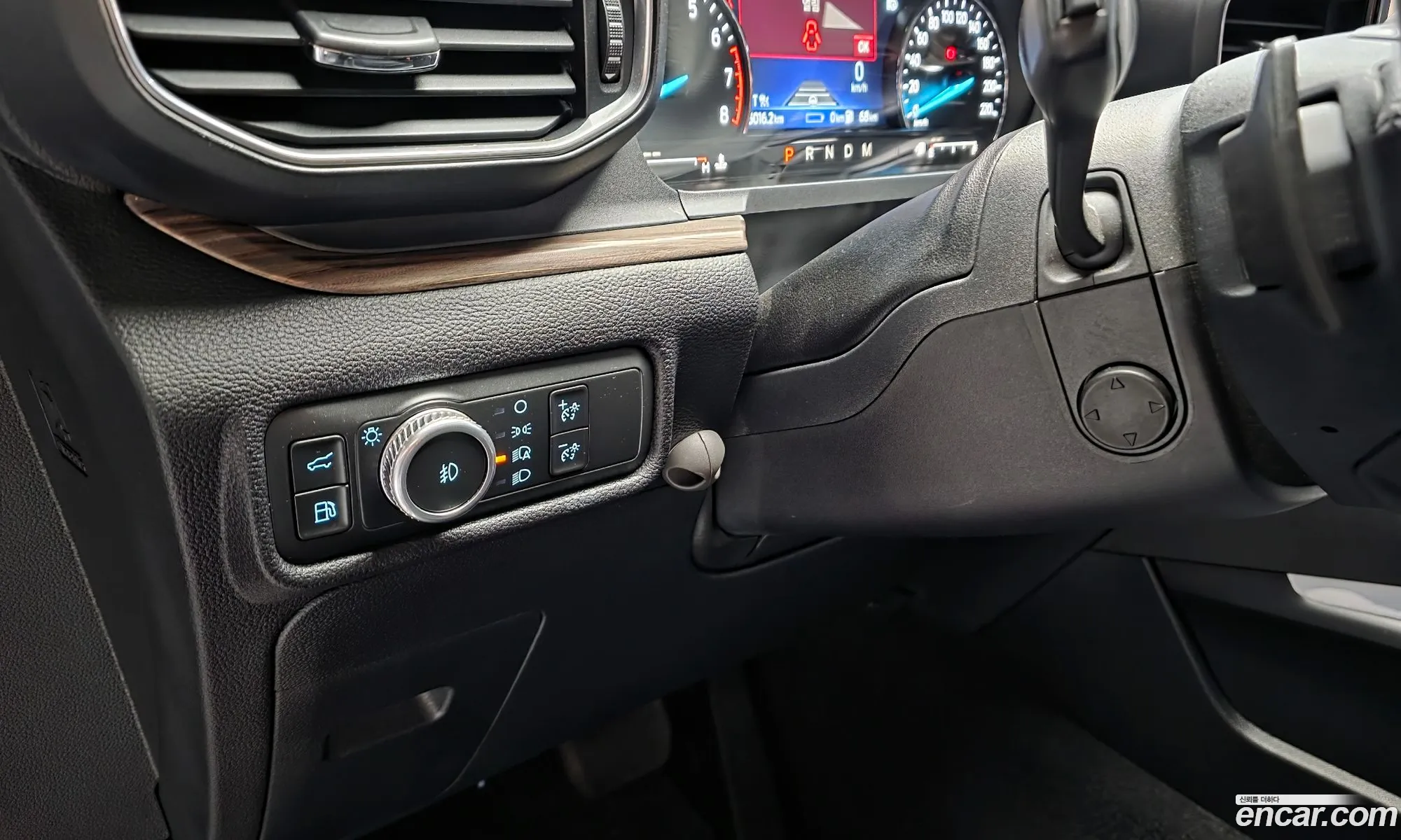Ford Explorer 6th Gen 2021 1FM5K8FY7MNA04319 — 19