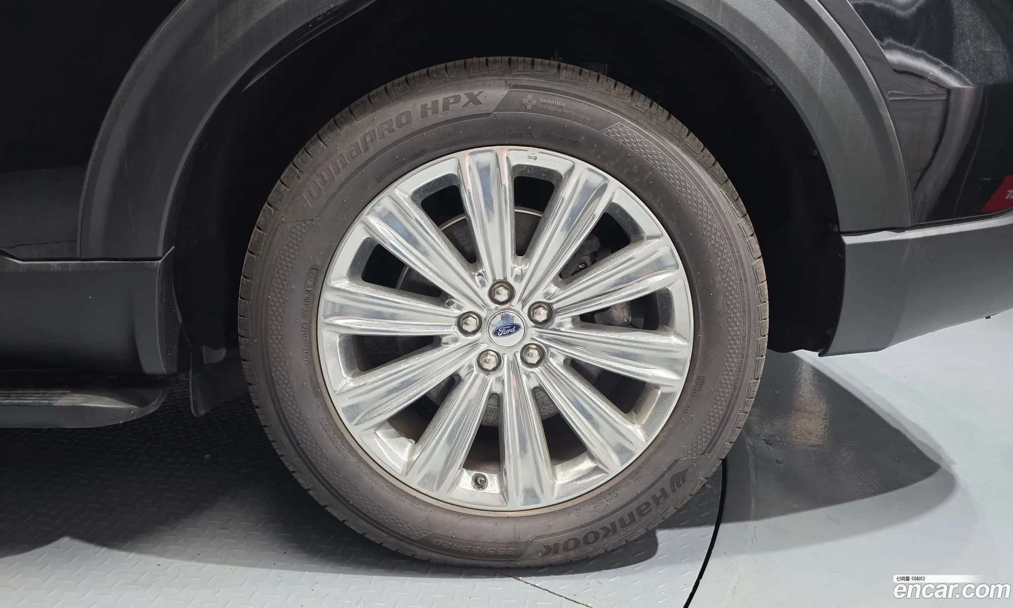 Ford Explorer 6th Gen 2021 1FM5K8FY7MNA04319 — 17