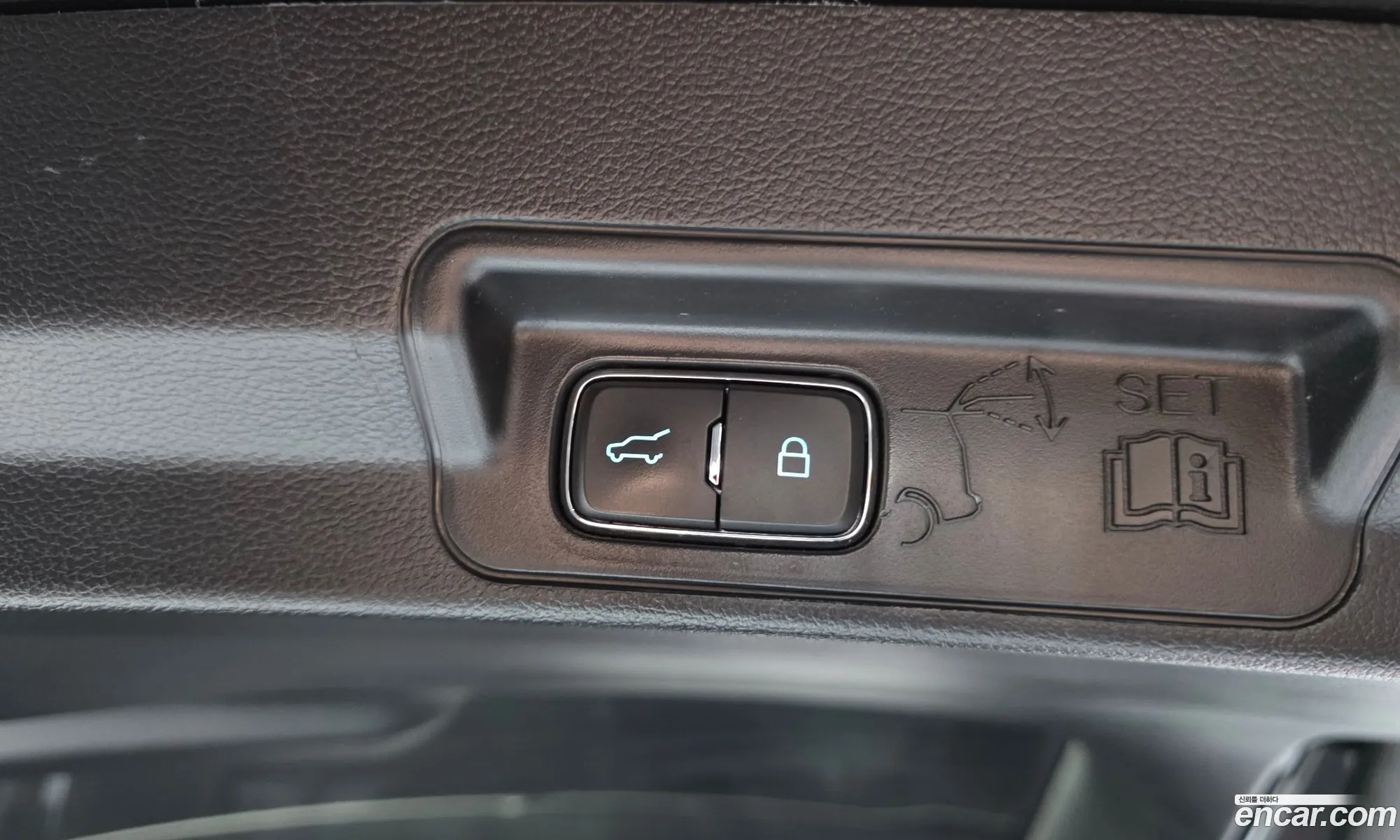 Ford Explorer 6th Gen 2021 1FM5K8FY7MNA04319 — 27