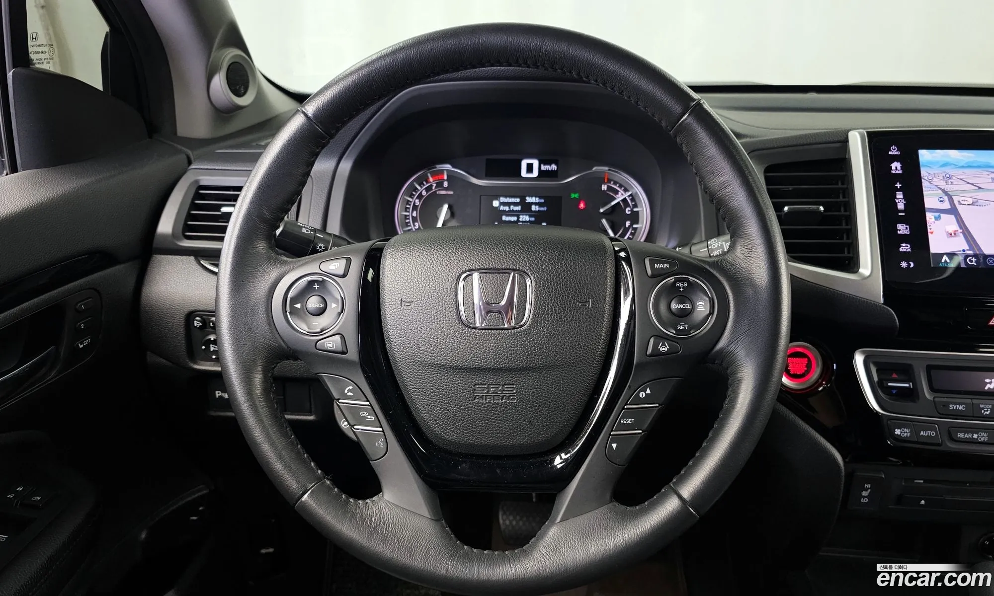 Honda Pilot 2017 5FNYF6850HB201137 — 17
