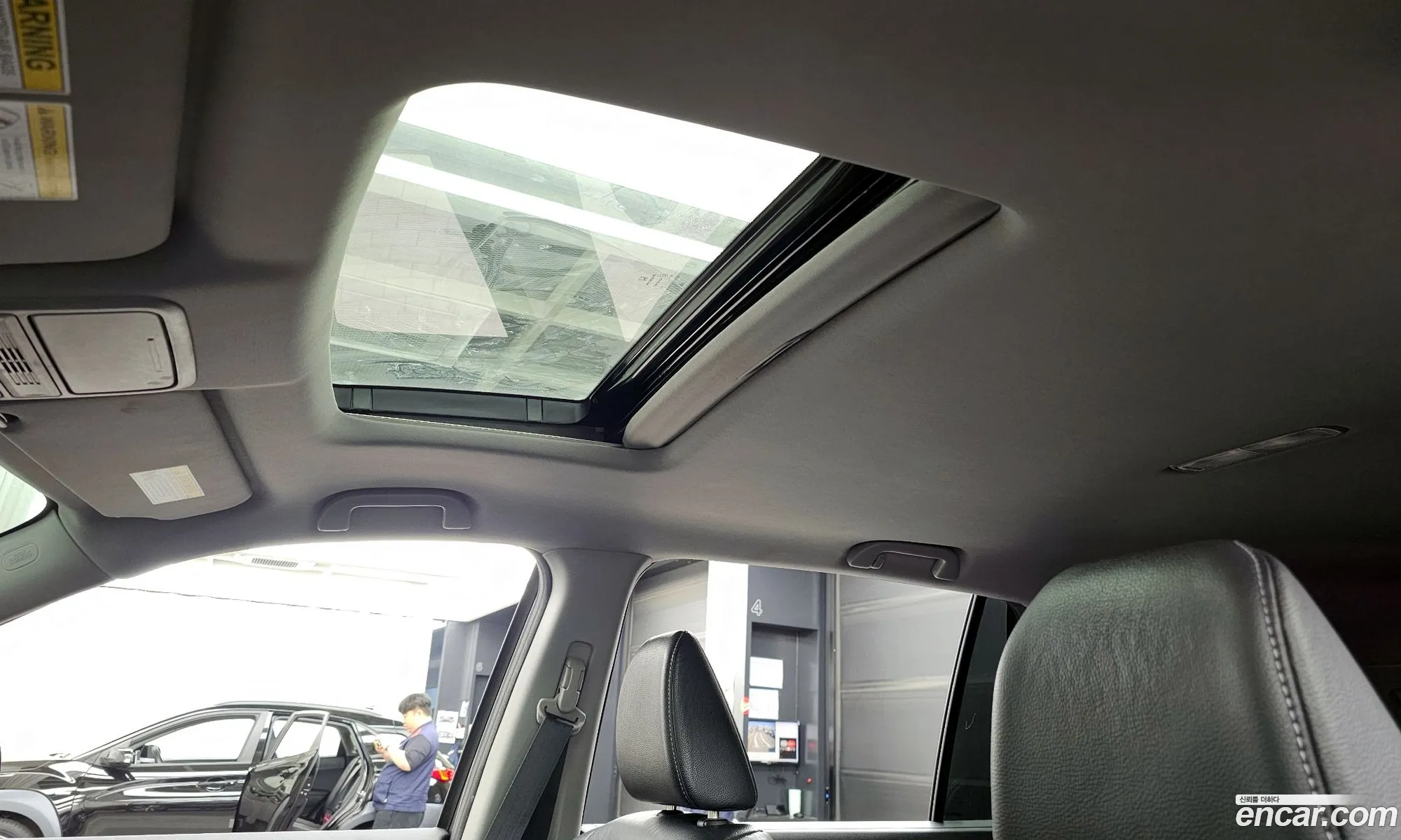 Honda Pilot 2017 5FNYF6850HB201137 — 14
