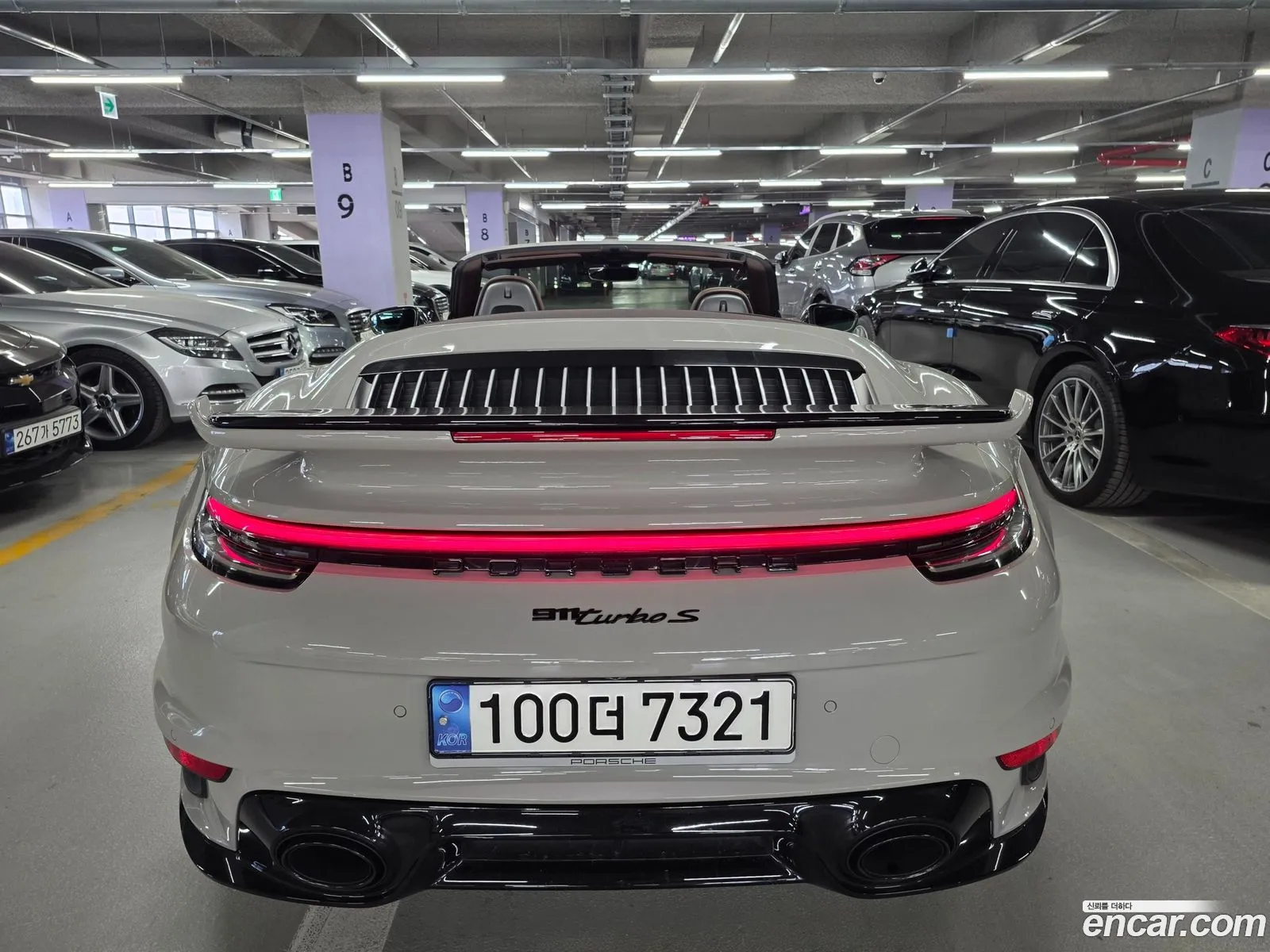 Porsche 911 2023 — 10