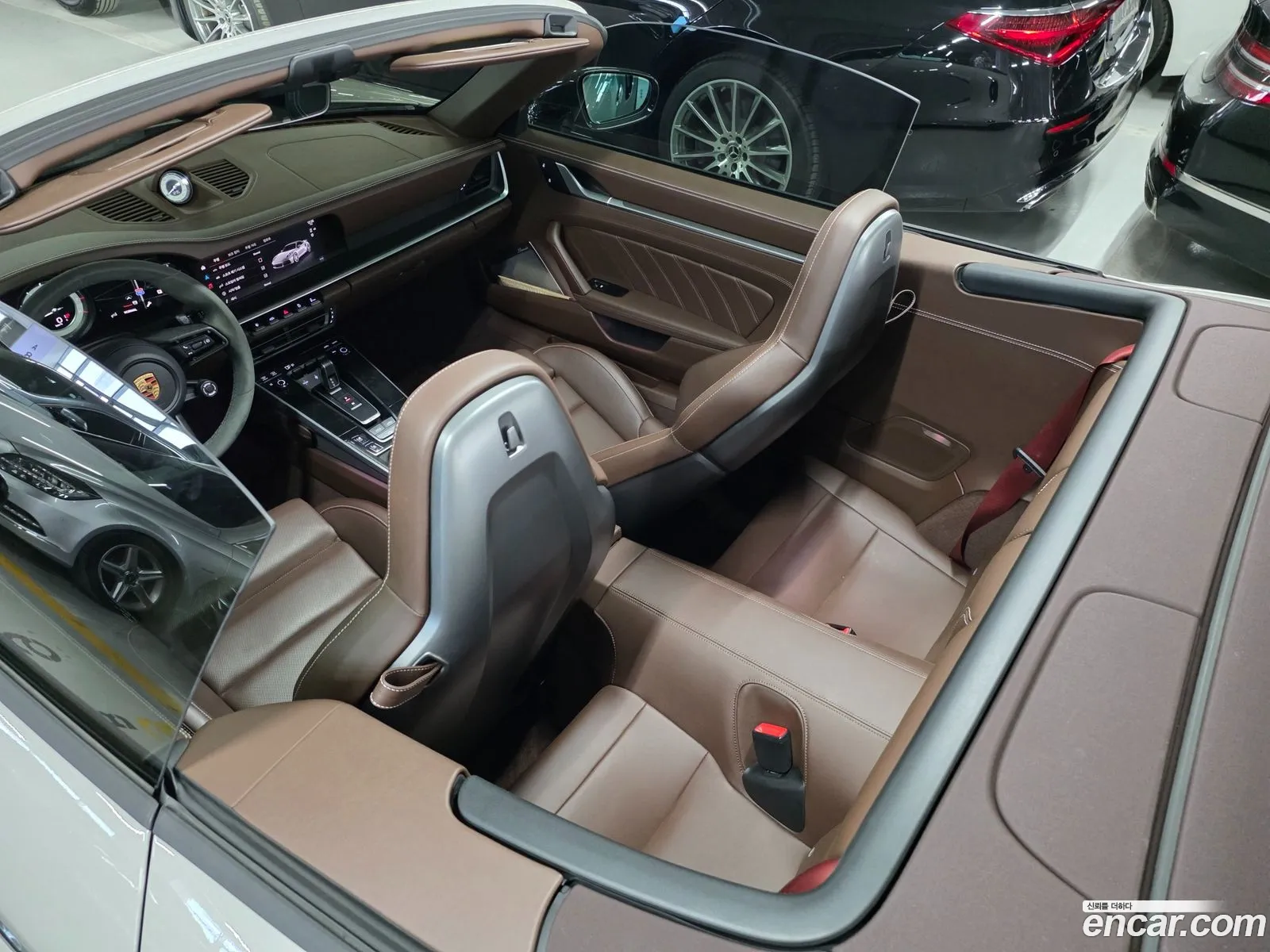 Porsche 911 2023 — 12