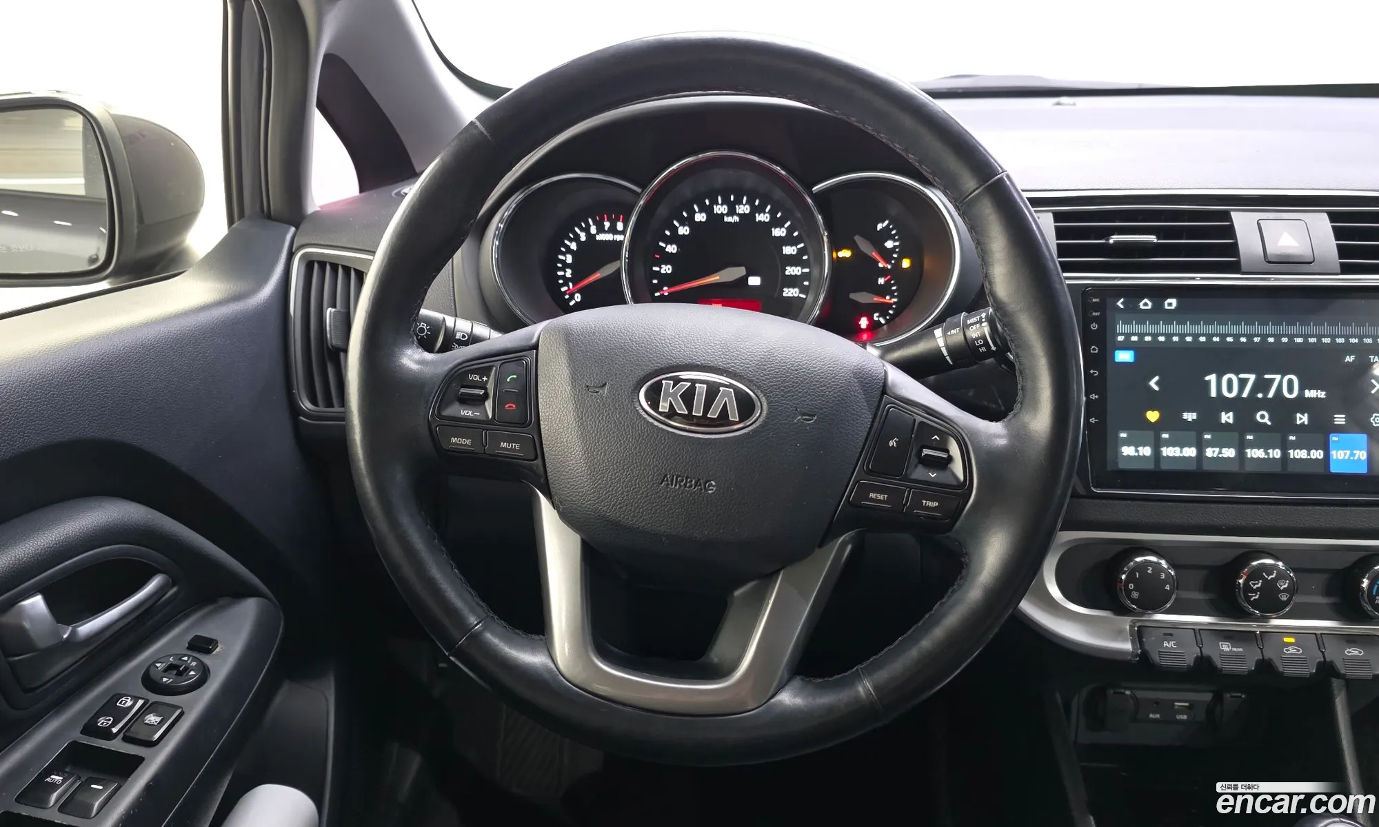 Kia Pride 2015 — 14