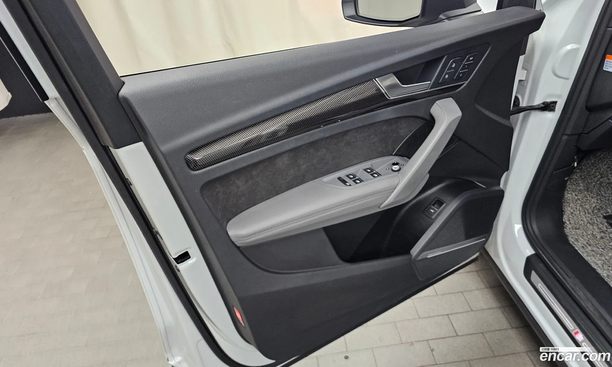 Audi SQ5 2020 WAUZZZFY2L2086884 — 30