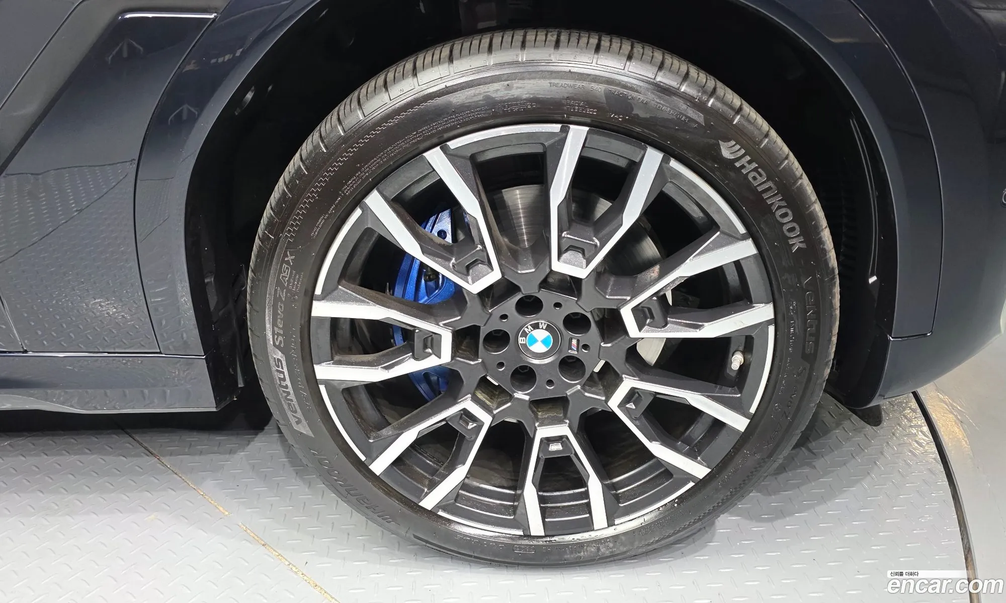 BMW X6 2025 — 28