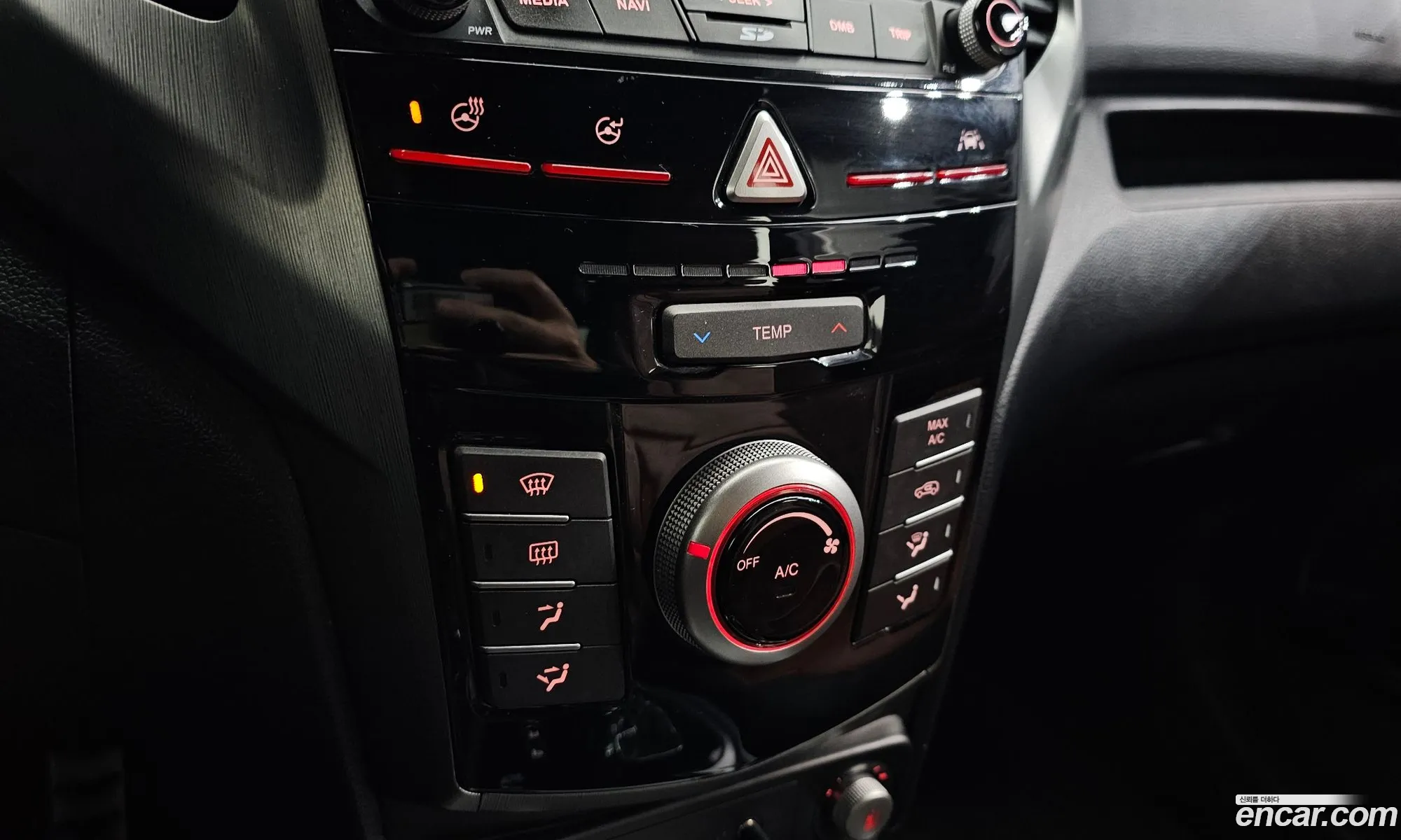 KG Mobility (SsangYong) Tivoli Armour 2017 — 5