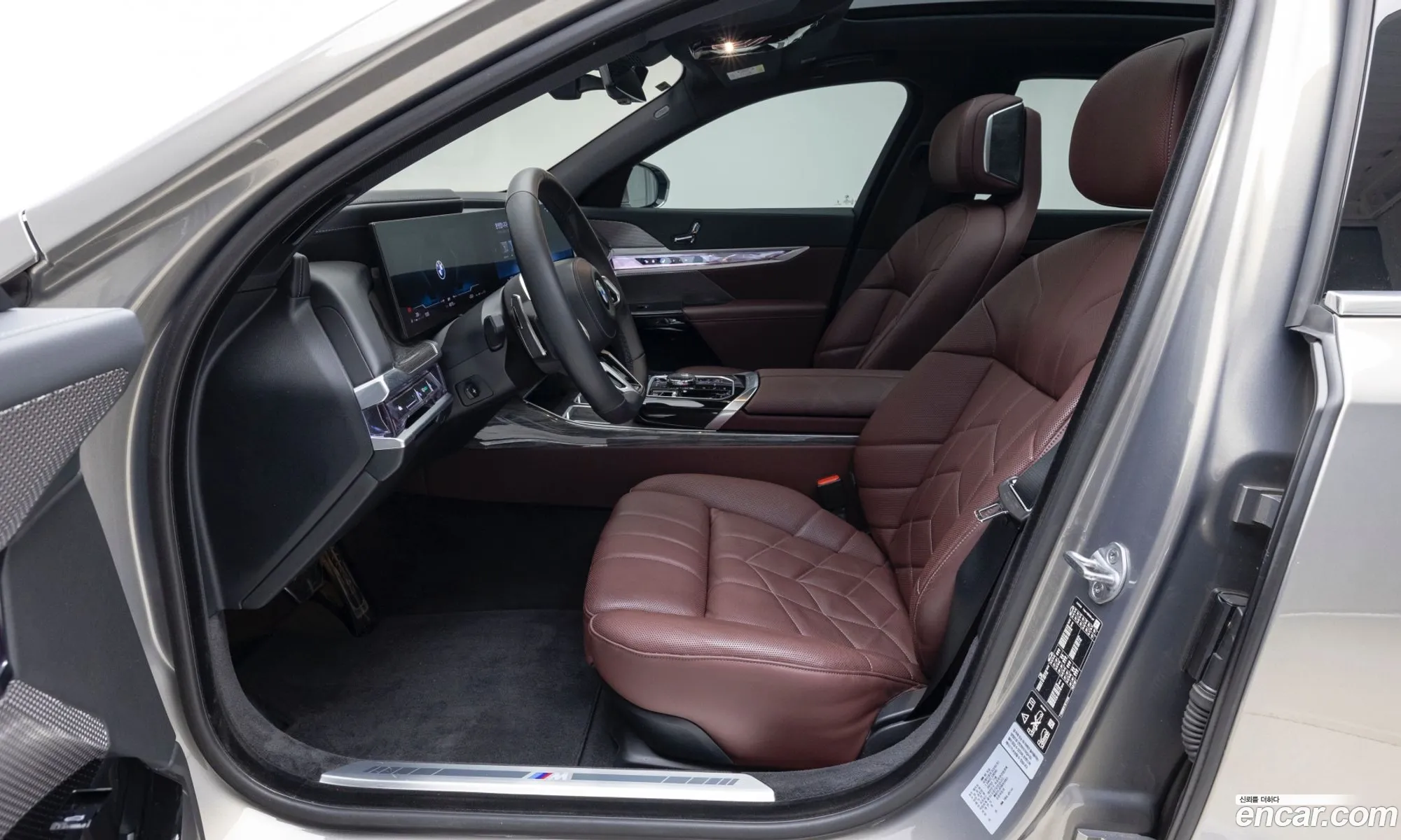 BMW 7 Series 2024 — 8