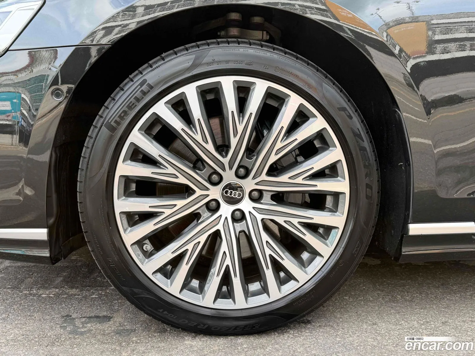 Audi A8 2023 — 16
