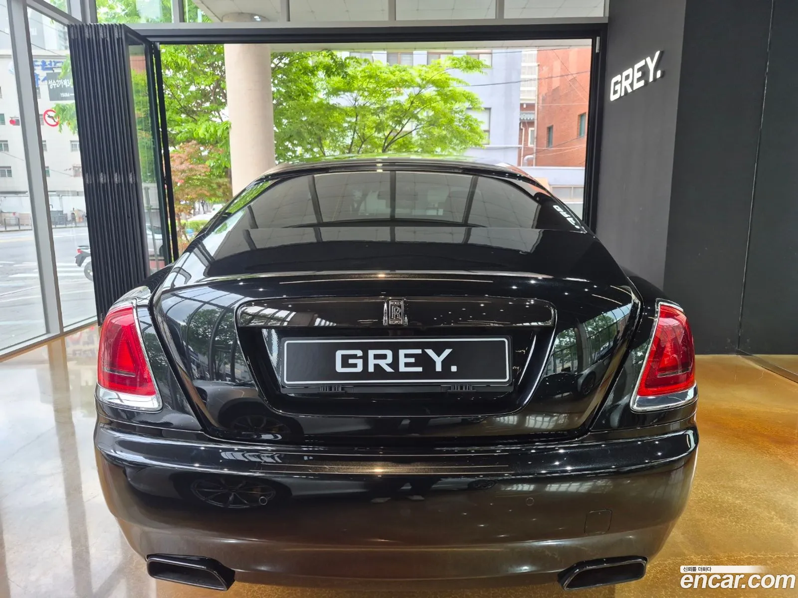 Rolls-Royce Wraith 2018 — 17