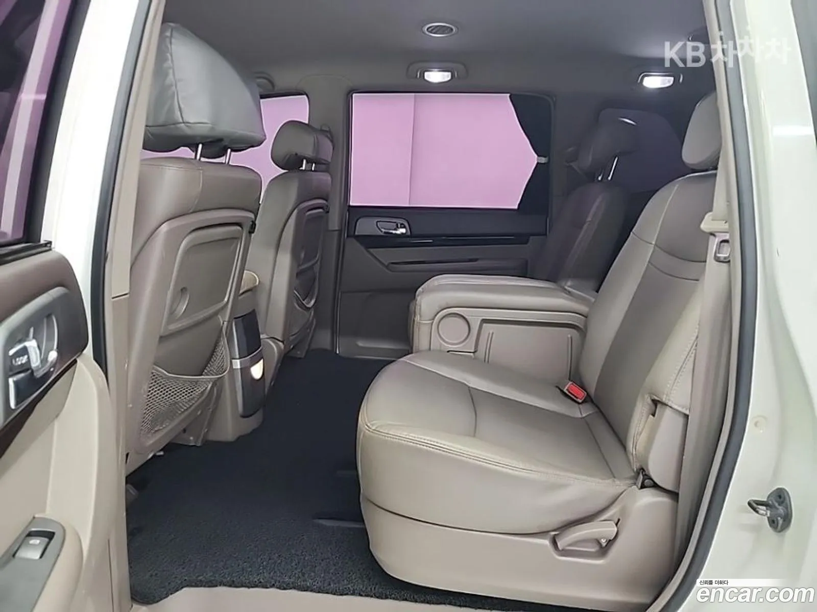 KG Mobility (SsangYong) Korando Turismo 2013 — 13