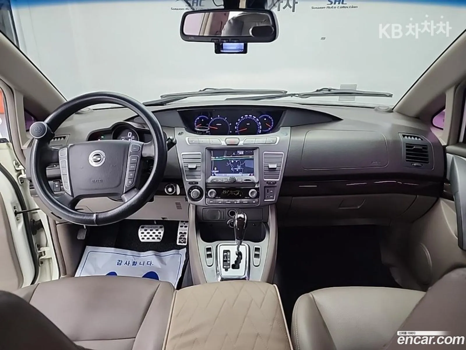 KG Mobility (SsangYong) Korando Turismo 2013 — 8