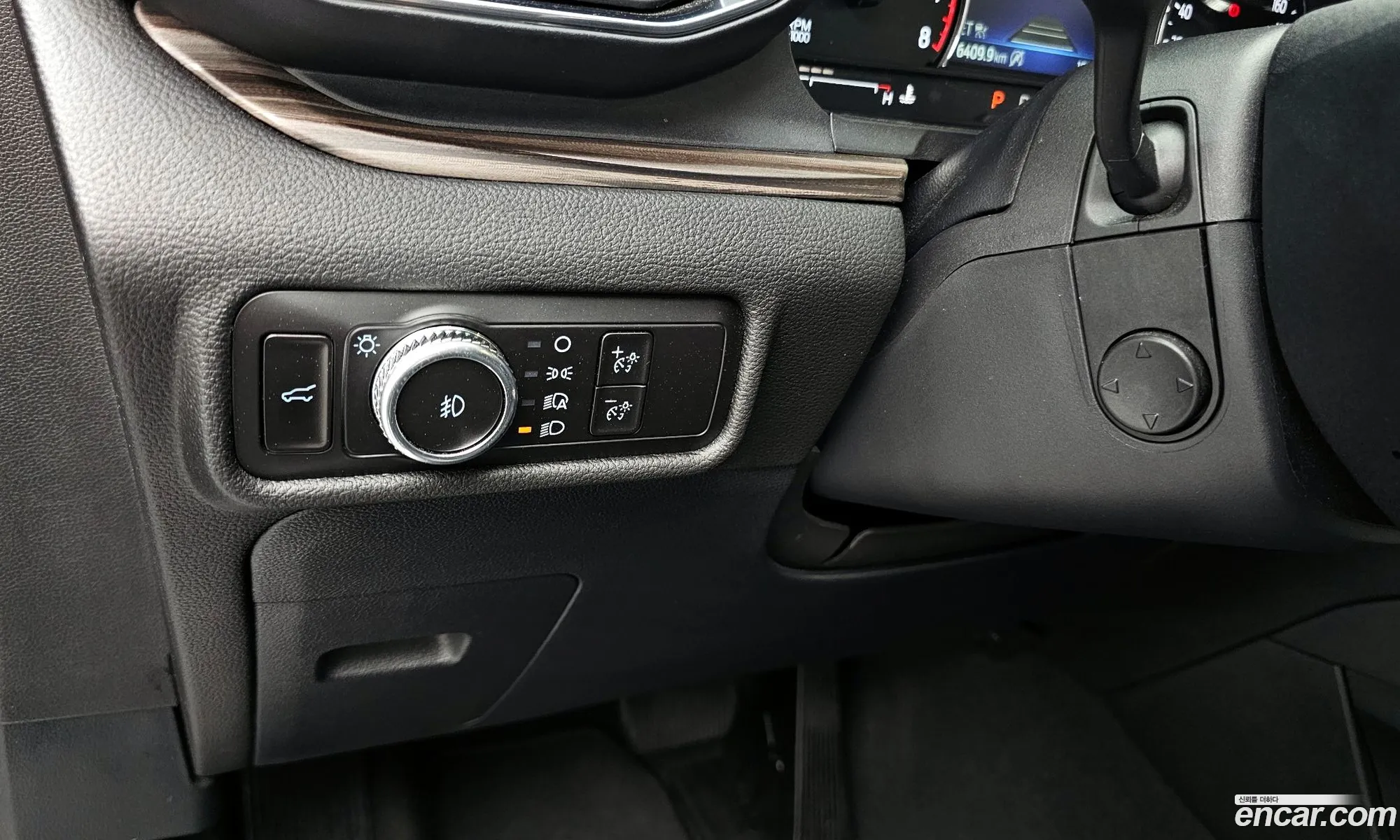 Ford Explorer 6th Gen 2023 1FMSK8FHXPGA39903 — 32