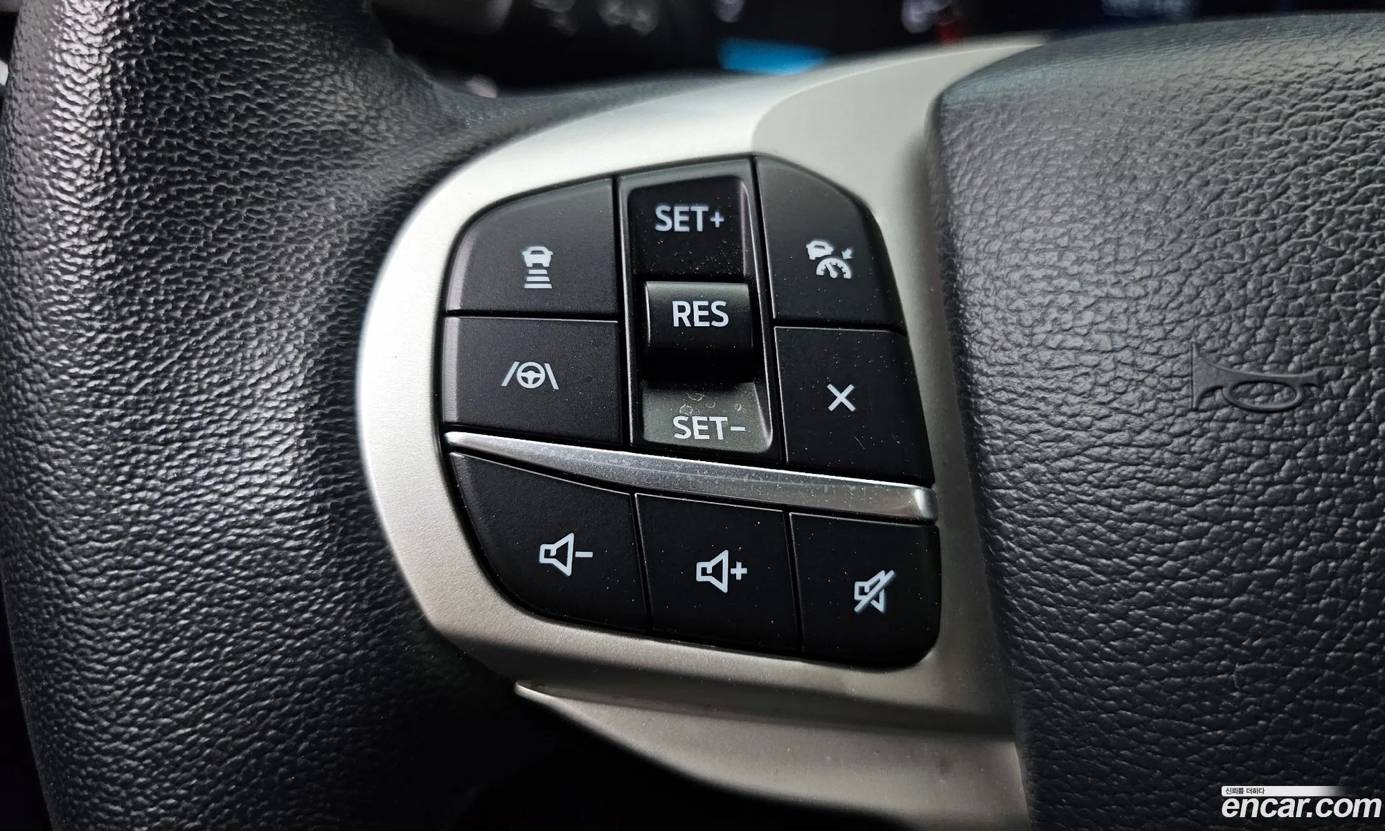 Ford Explorer 6th Gen 2023 1FMSK8FHXPGA39903 — 13