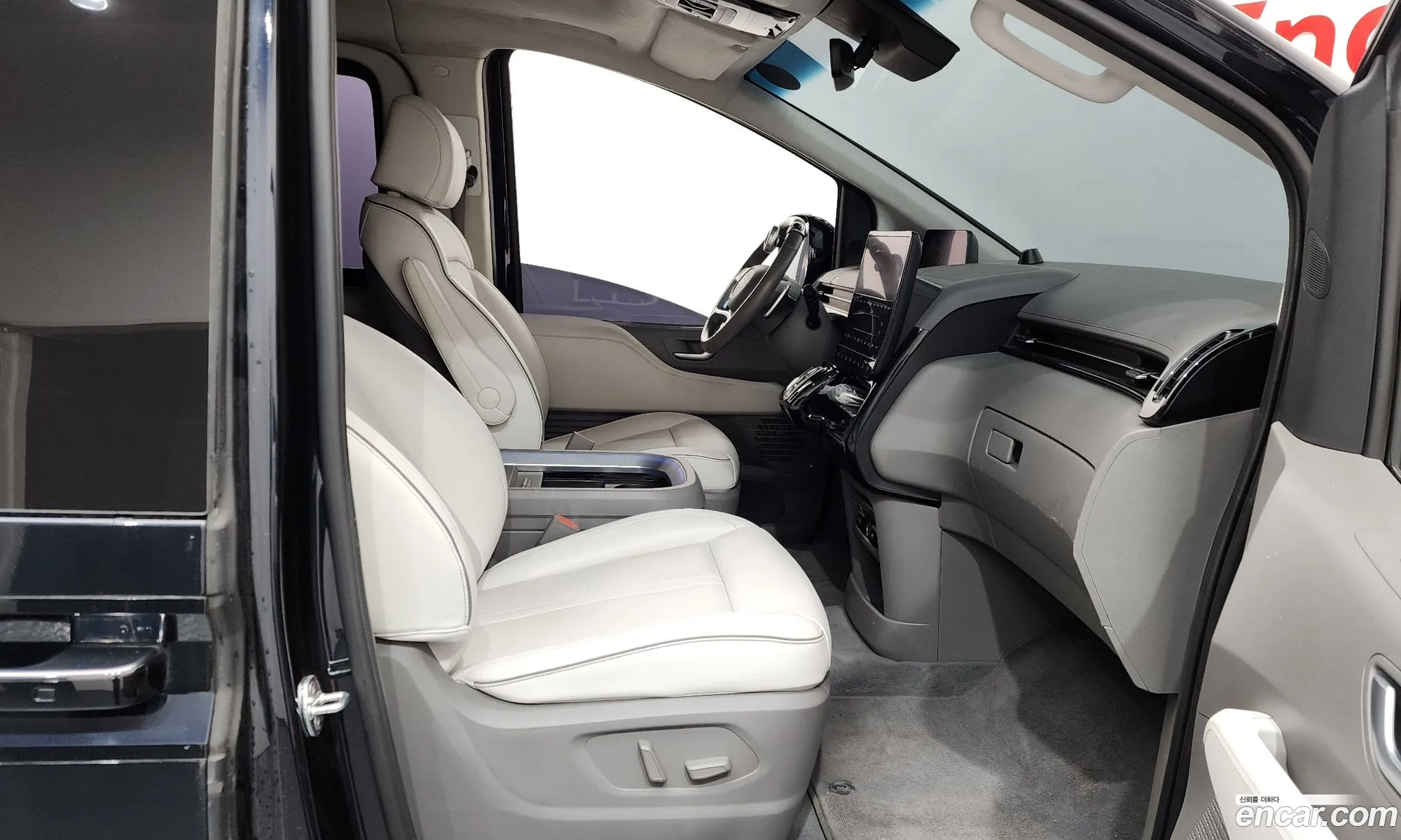 Hyundai Staria 2021 — 22
