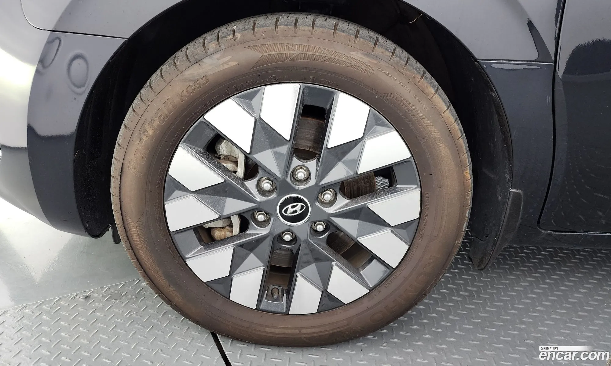 Hyundai Staria 2021 — 32