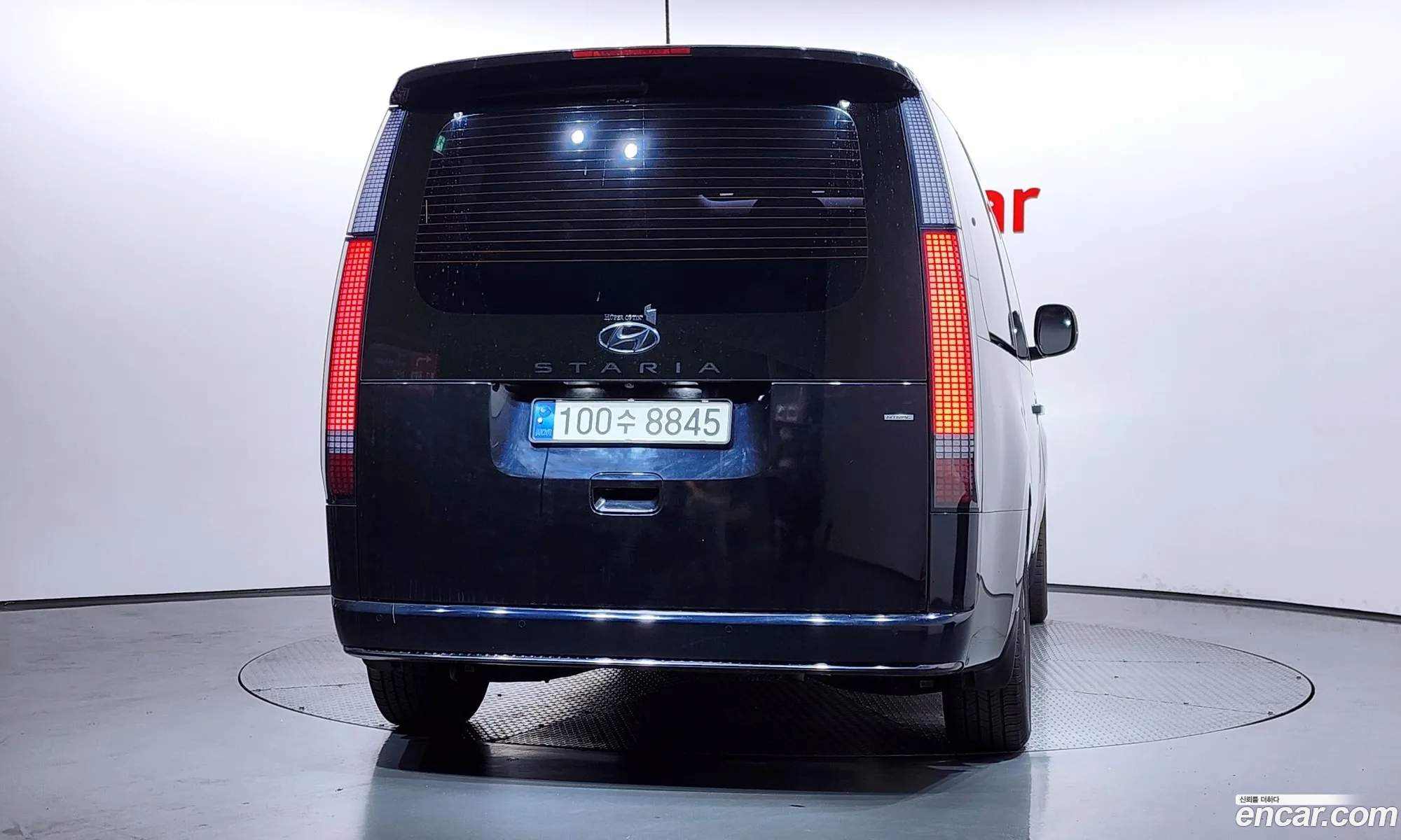 Hyundai Staria 2021 — 5
