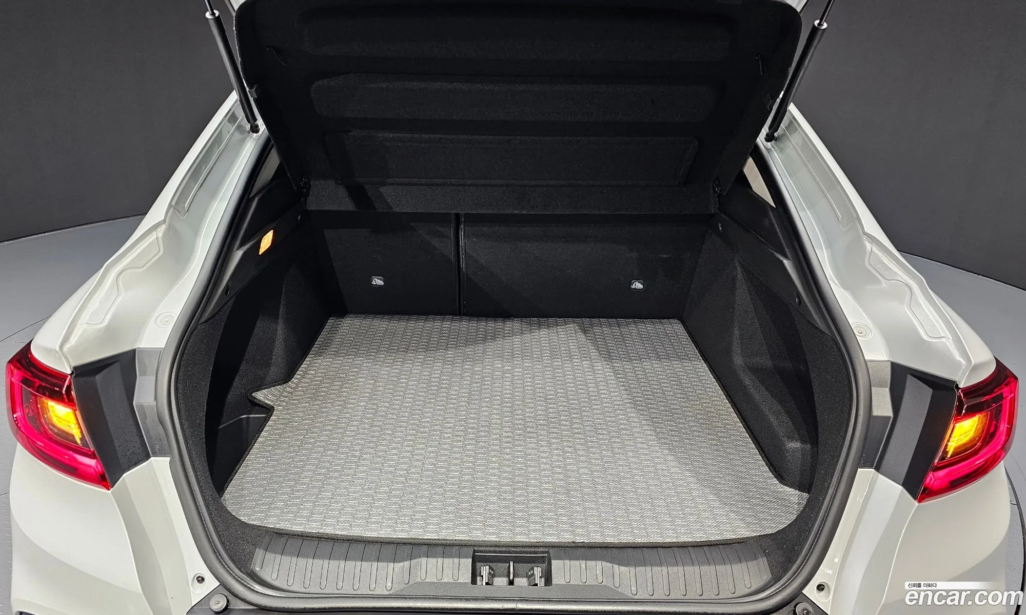 Renault Korea (Samsung) XM3 2020 — 19