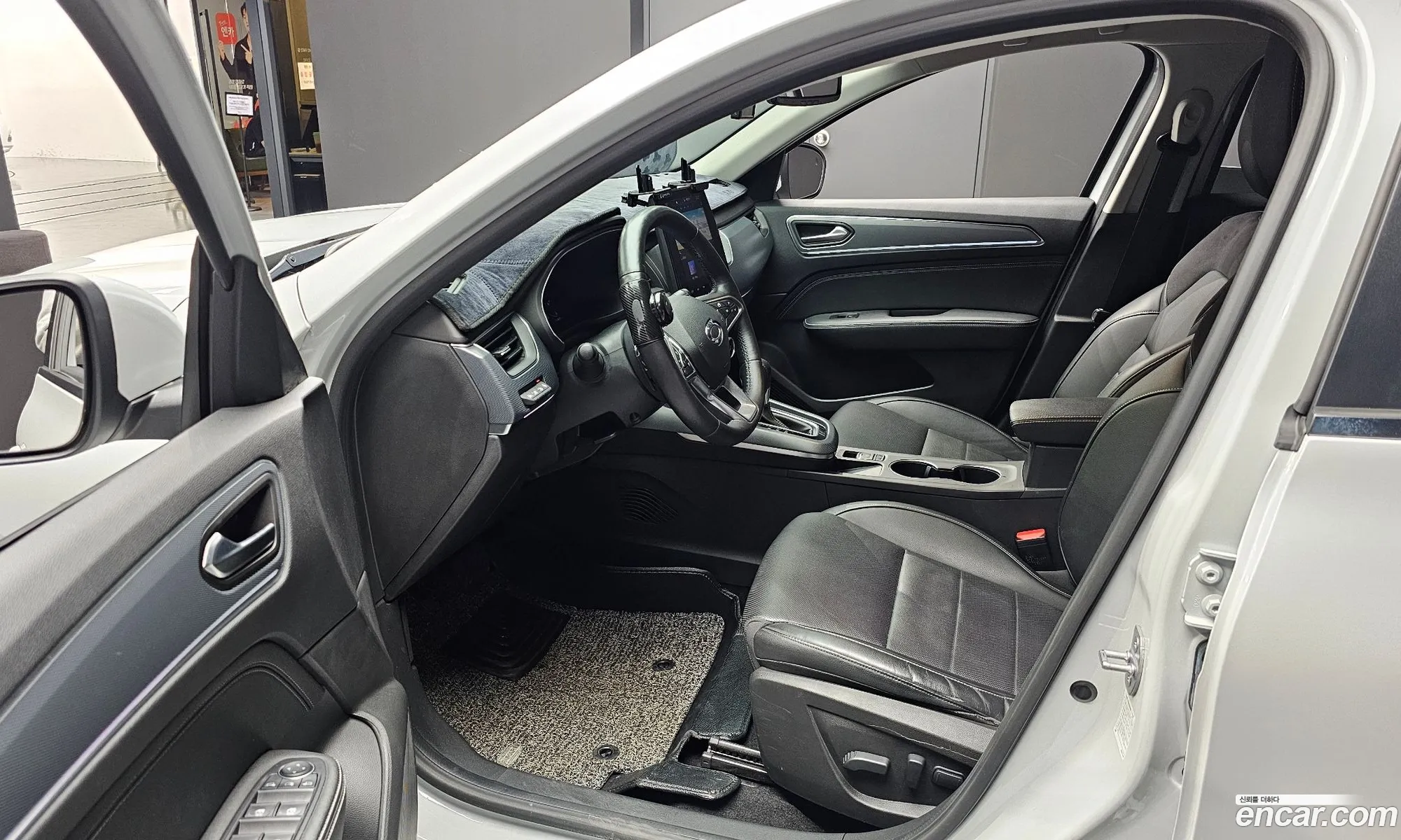 Renault Korea (Samsung) XM3 2020 — 14