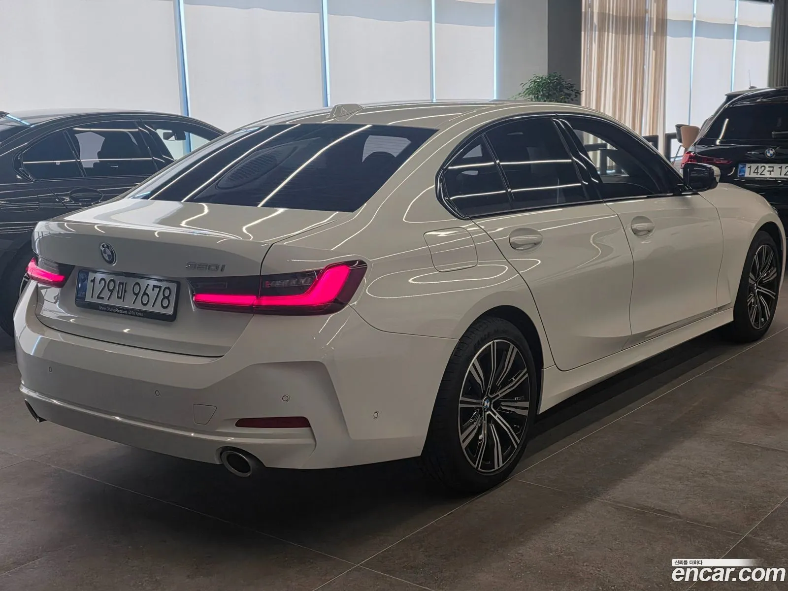 BMW 3 Series 2025 — 9