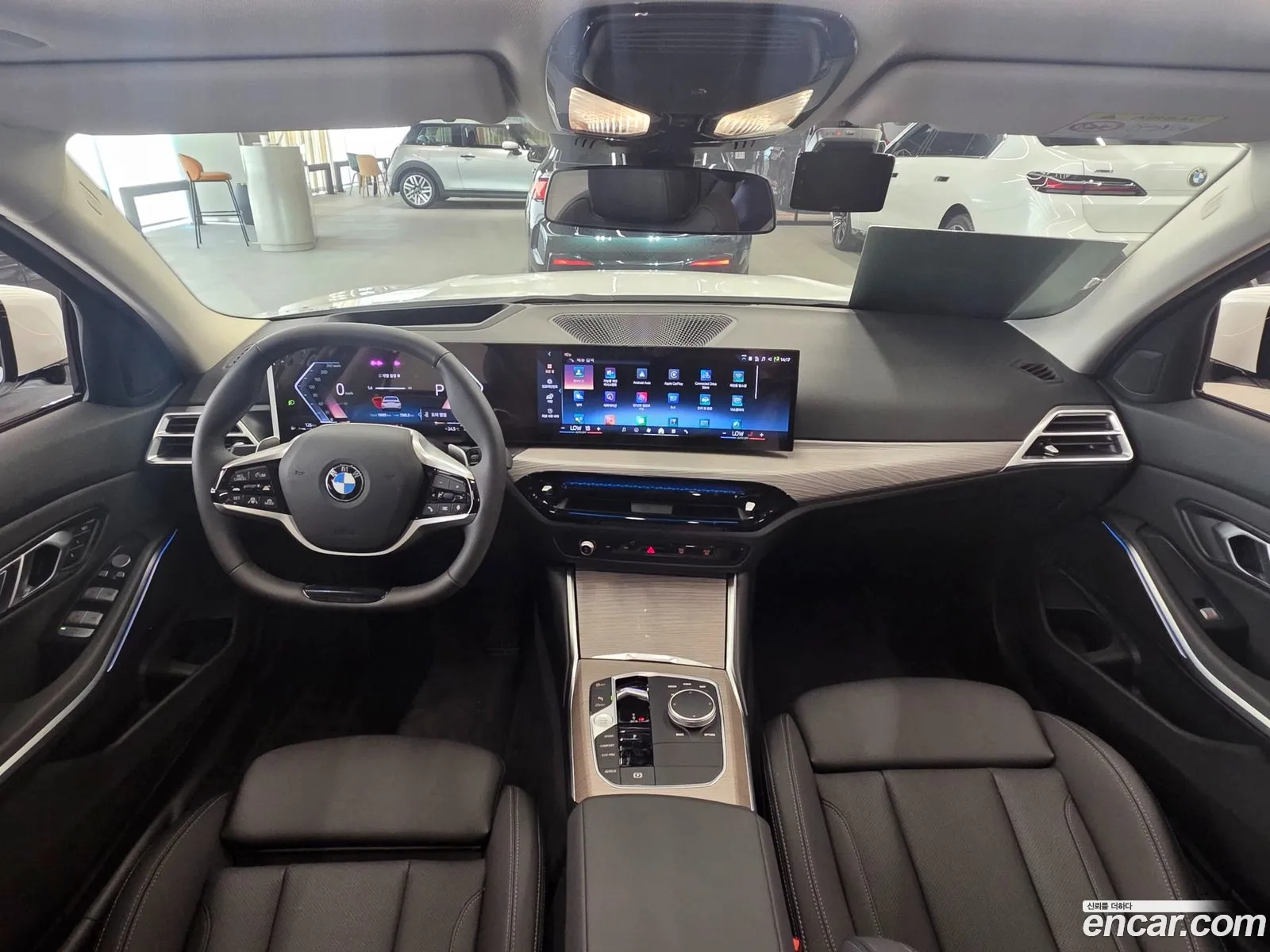 BMW 3 Series 2025 — 16