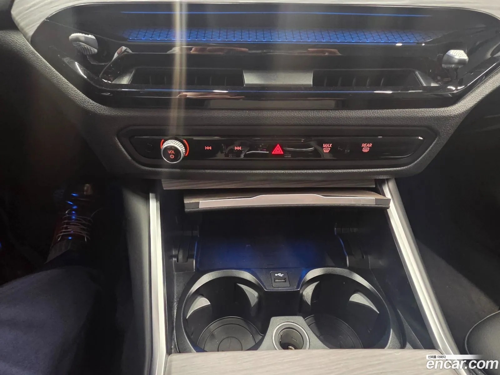 BMW 3 Series 2025 — 17