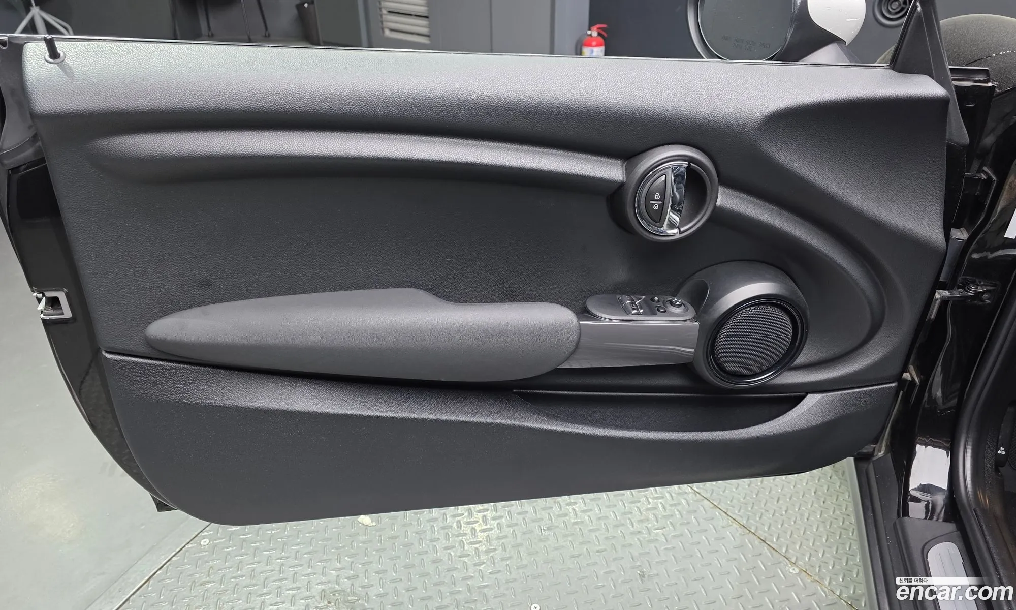 Mini Cooper D 2019 — 25