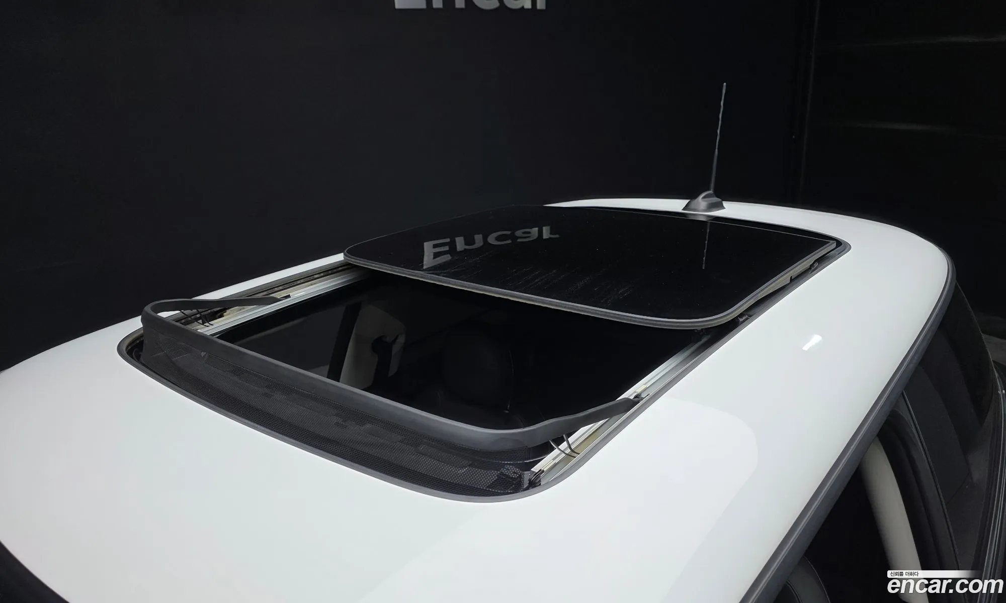 Mini Cooper D 2019 — 18