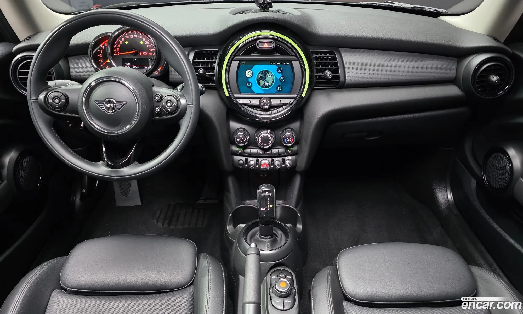 Mini Cooper D 2019 — 14