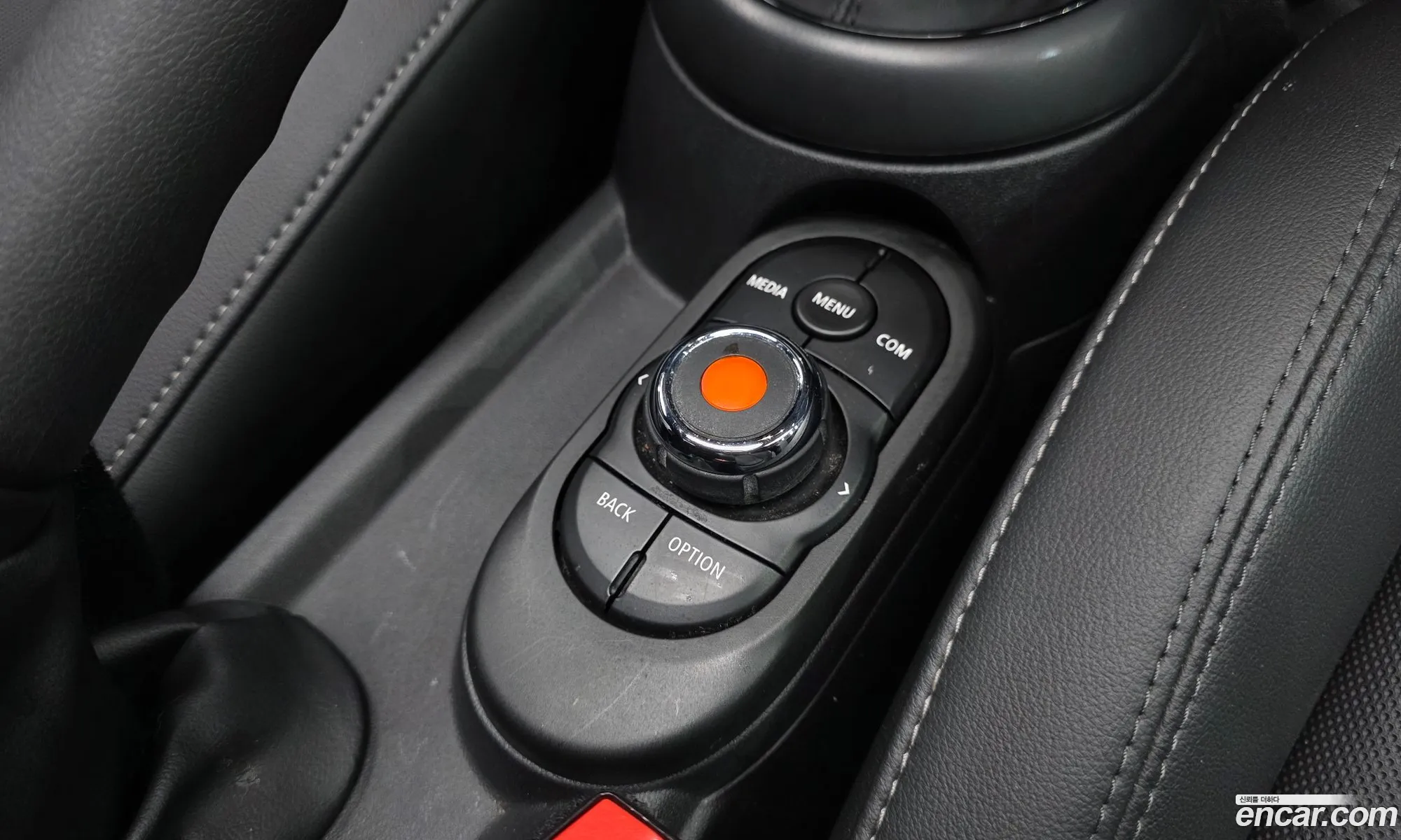 Mini Cooper D 2019 — 12