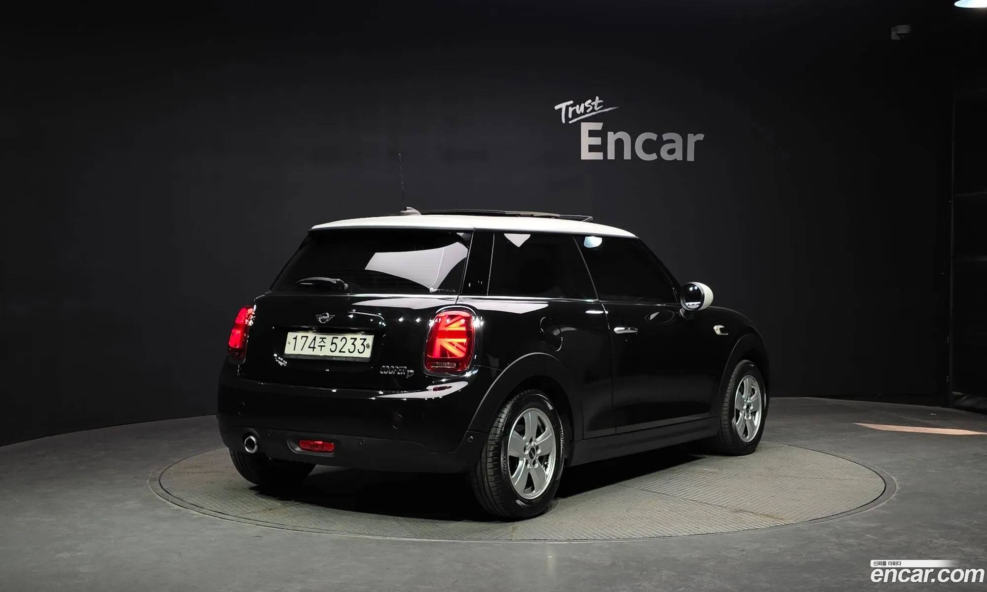 Mini Cooper D 2019 — 16