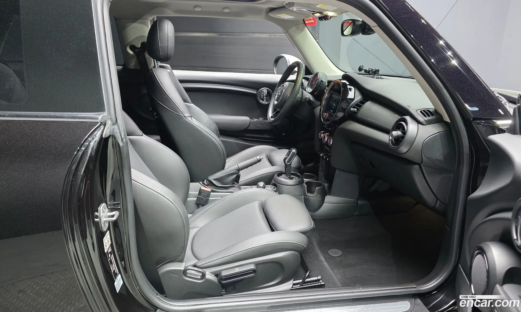 Mini Cooper D 2019 — 10