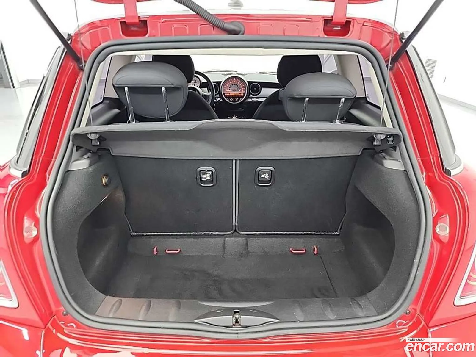Mini Cooper 2010 — 17