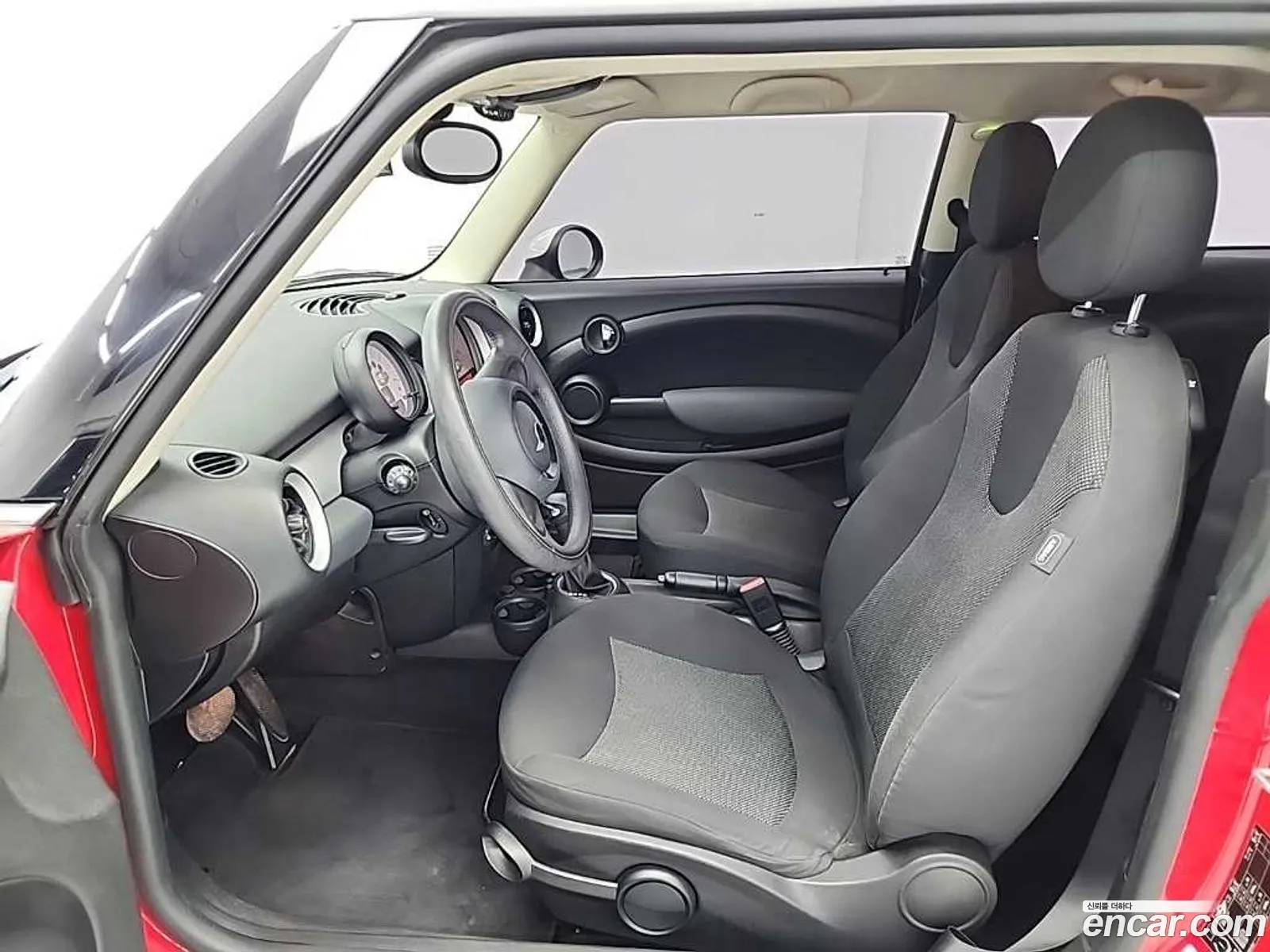 Mini Cooper 2010 — 2