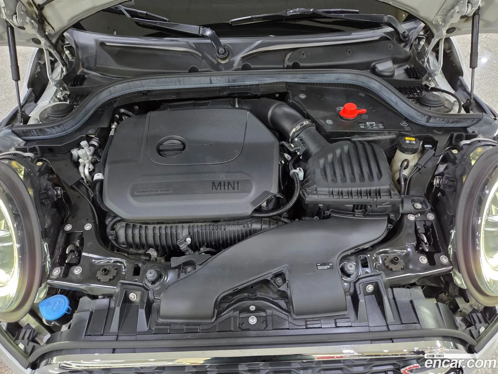 Mini Cooper S 2019 — 17