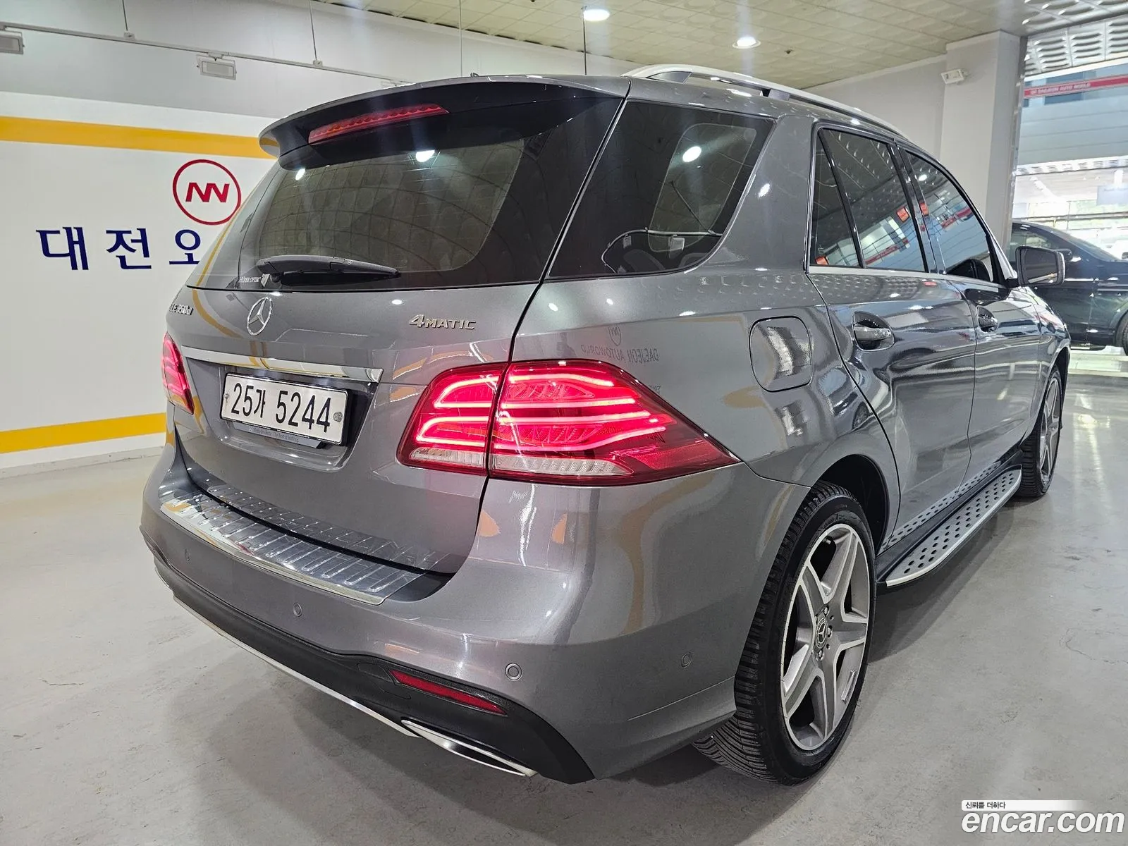 Mercedes-Benz GLE-Class W166 2018 — 17