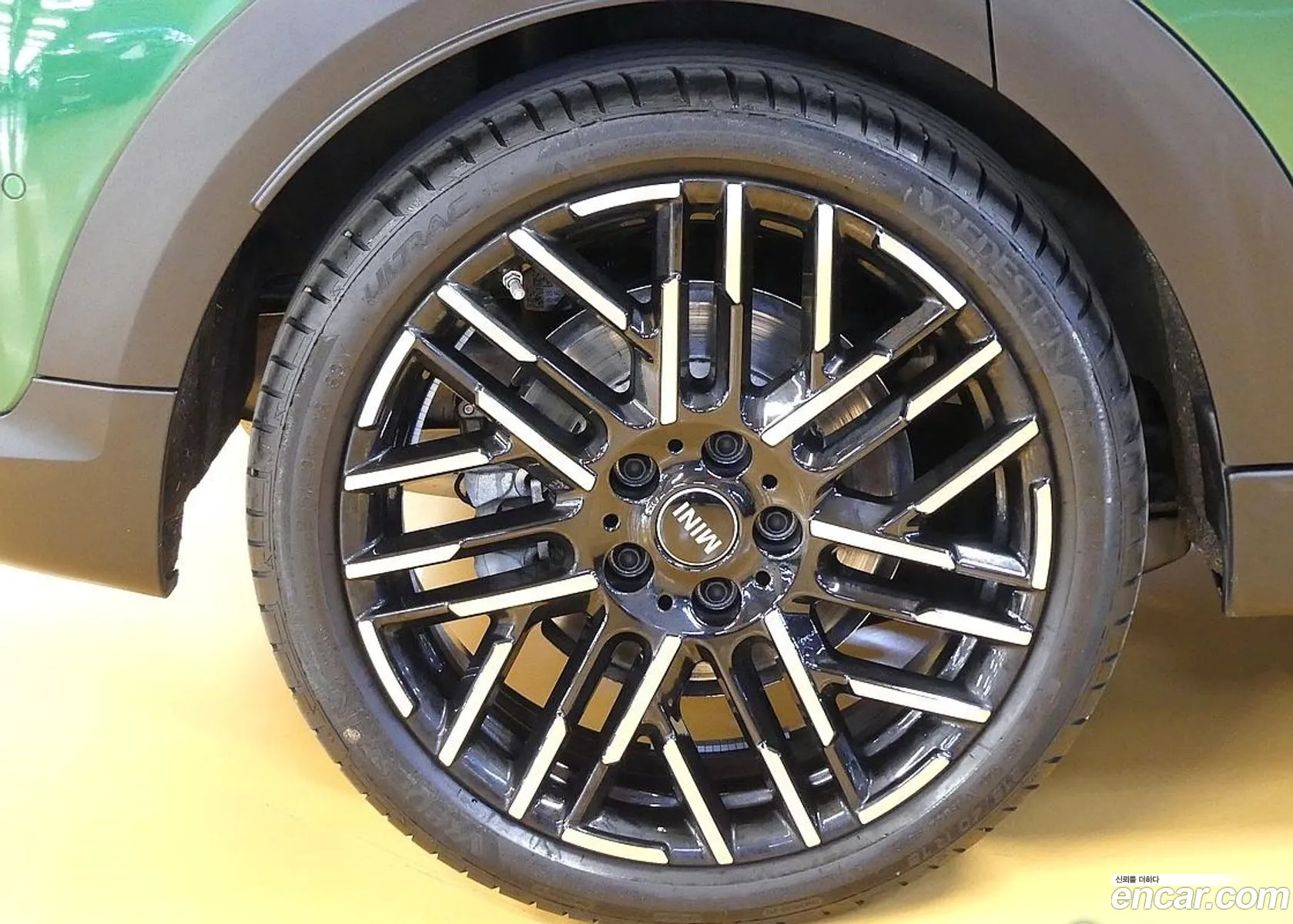 Mini Cooper S 2025 — 10